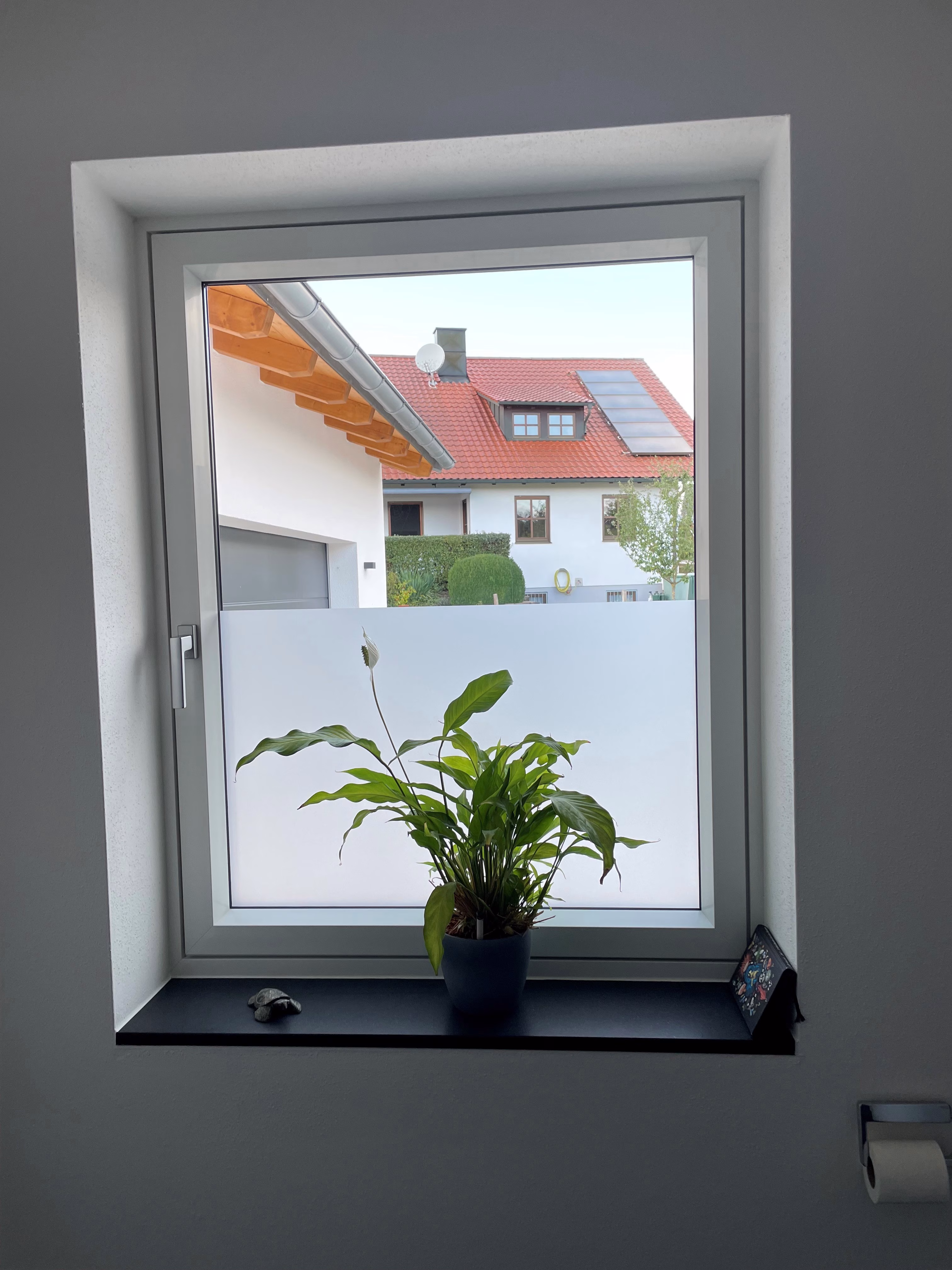 Sichtschutzfolie wie satiniertes Glas