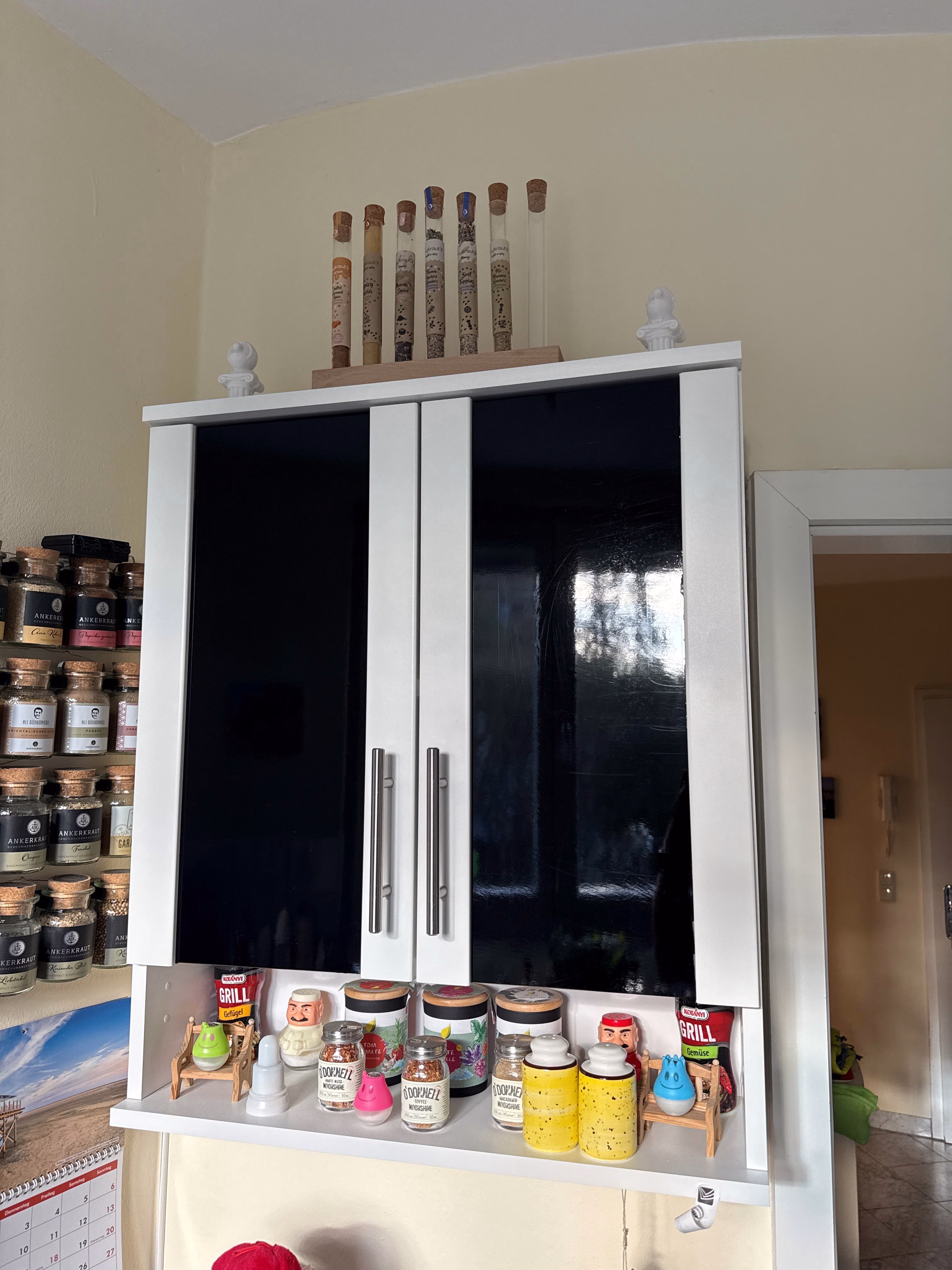 schwarze undurchsichtige Farbfolie