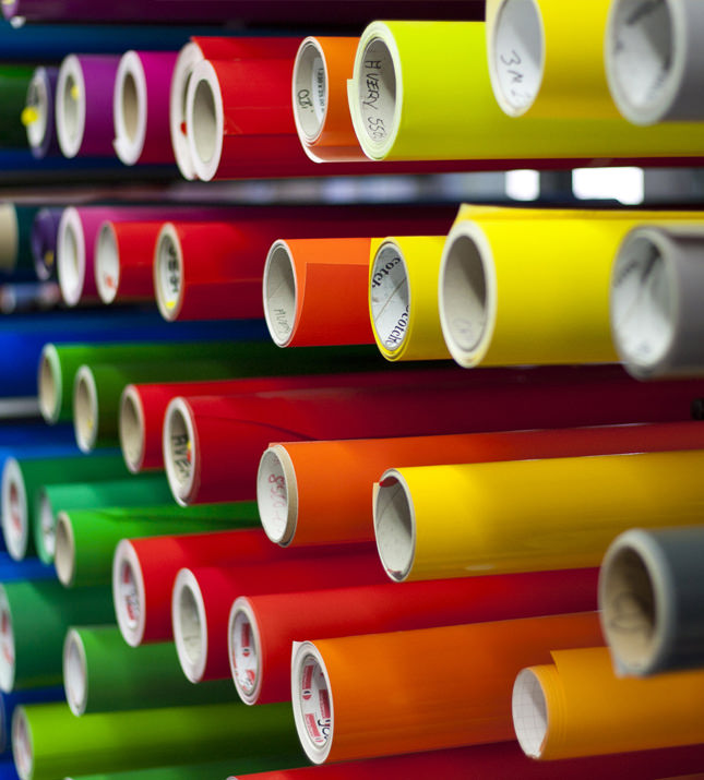 613XXX-2 Undurchsichtige Farbfolie selbstklebend in großer Auswahl