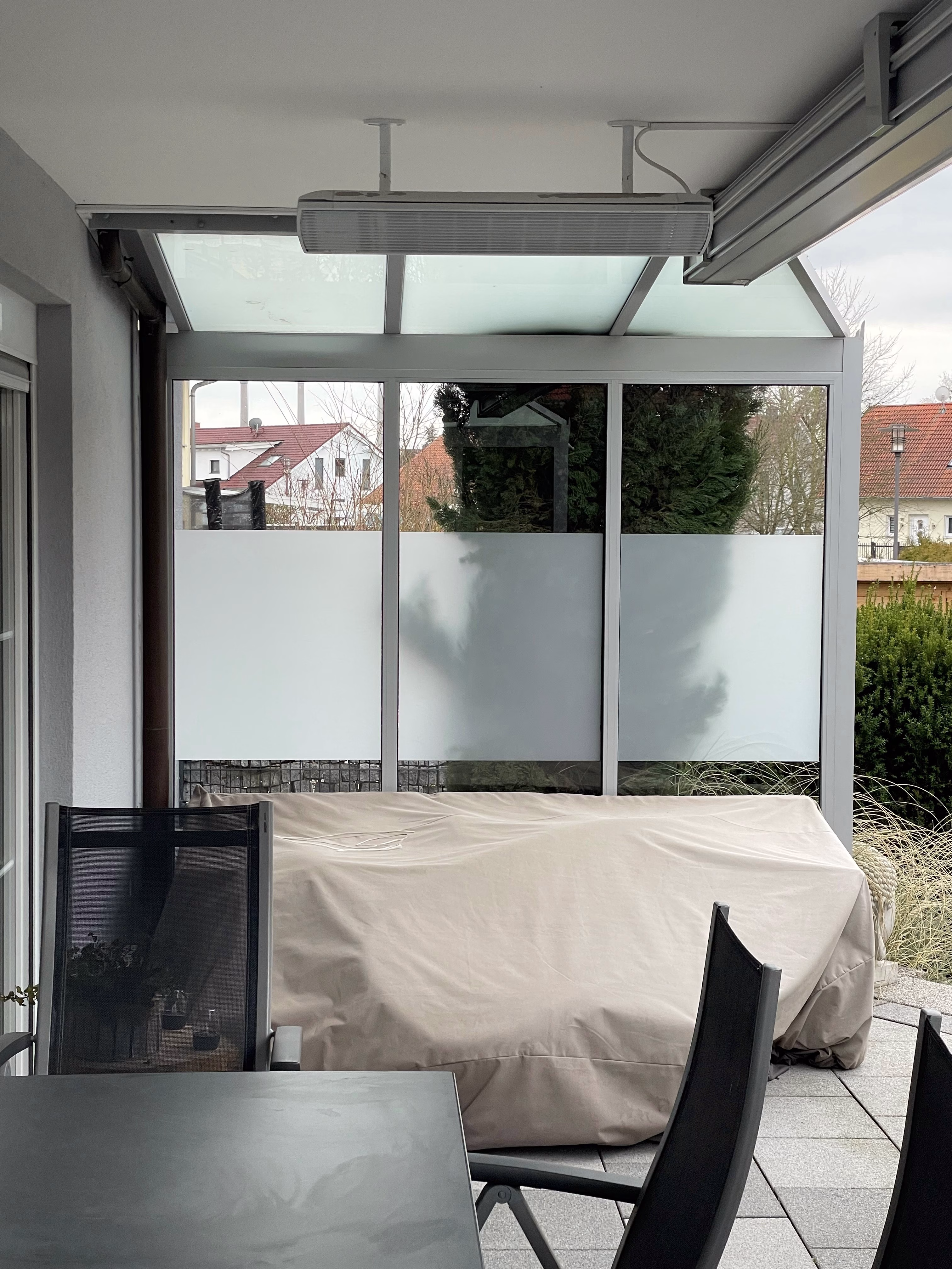 Terasse mit Milchglasfolie