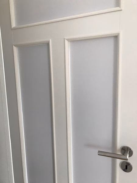 Kleberlose Verdunkelungsfolie in weiß/lichtgrau