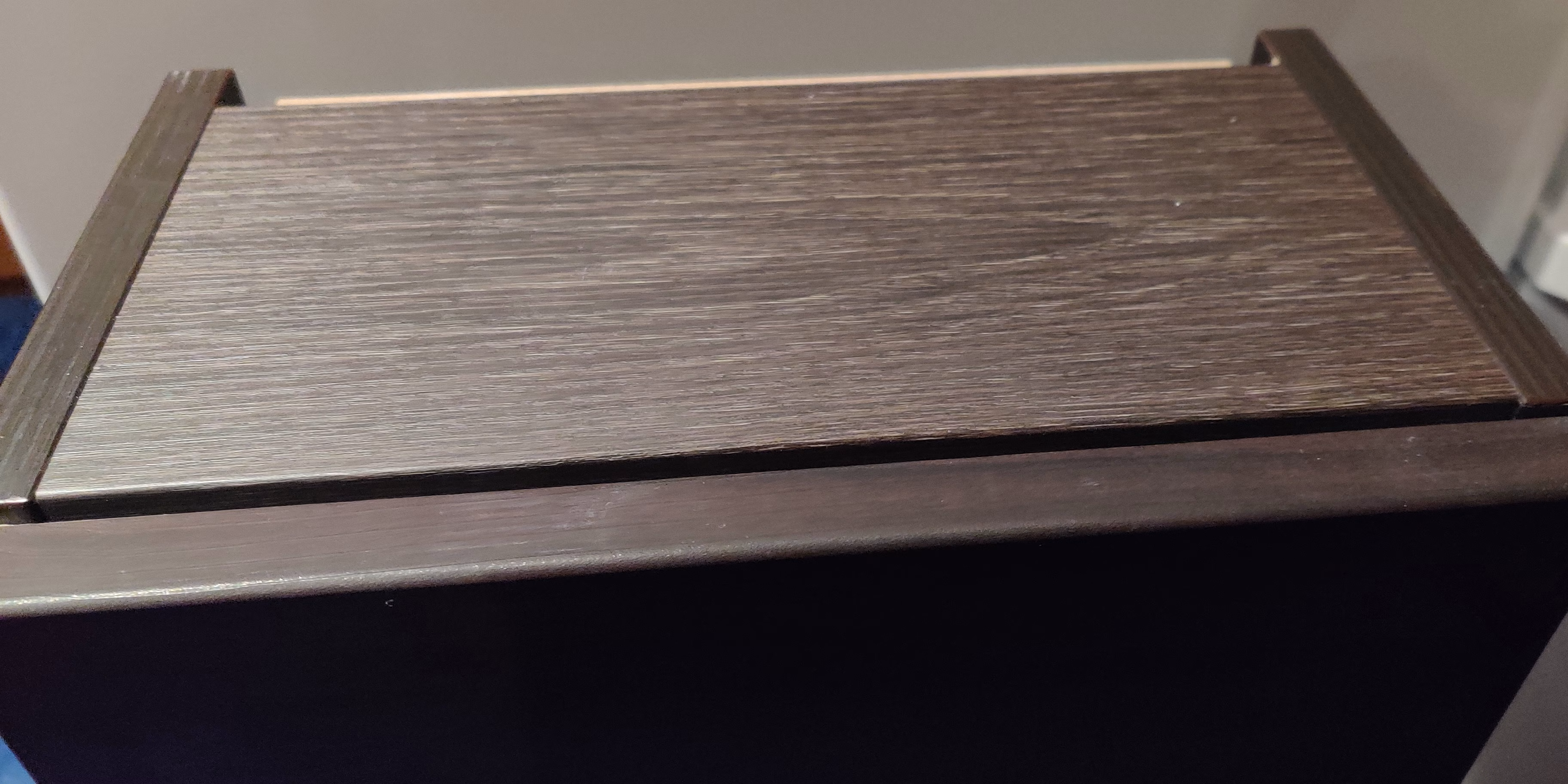 Eiche schwarz-braun, Klebefolie in Holzoptik