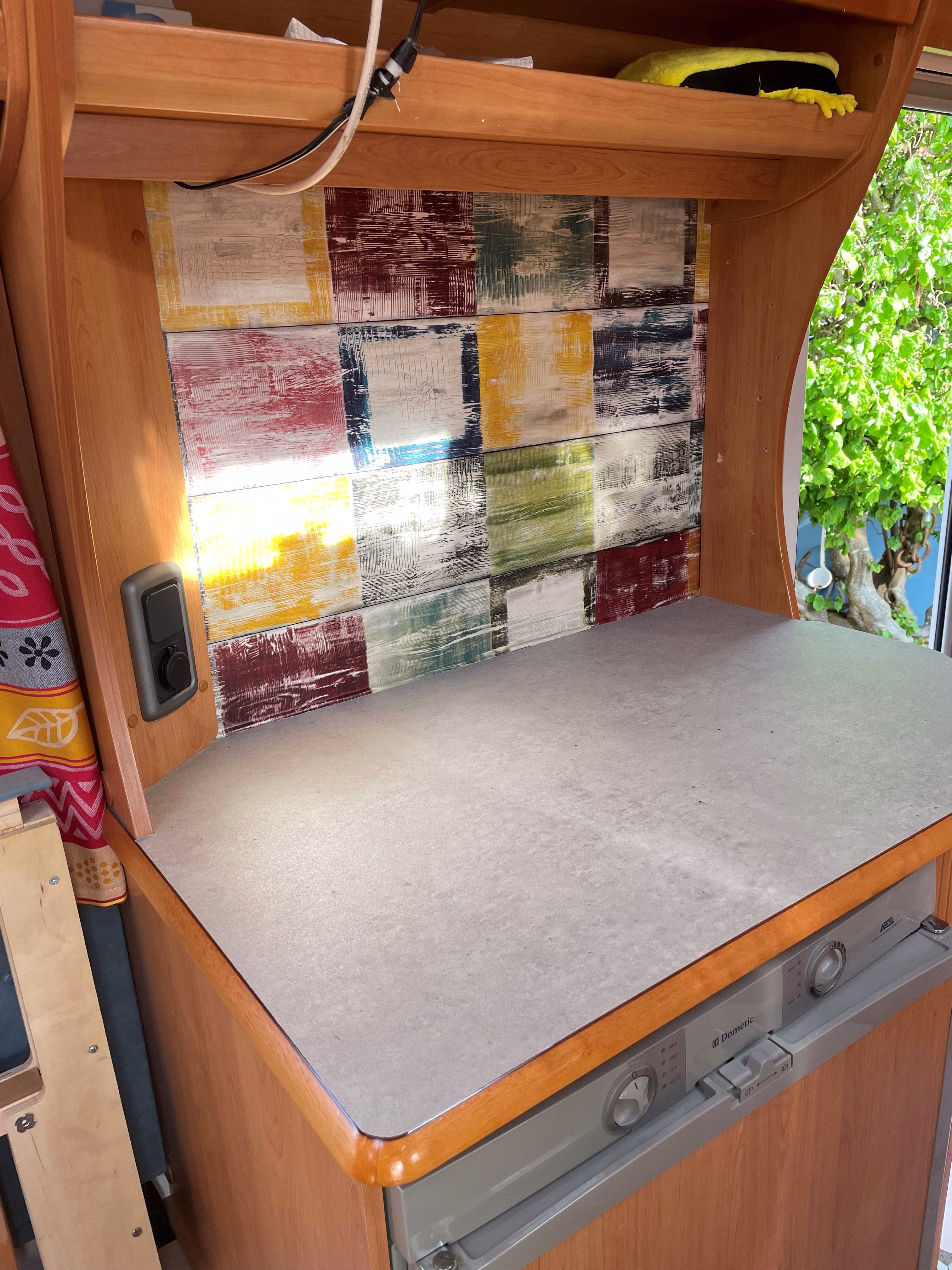 Klebefolie in Betonoptik hellgrau