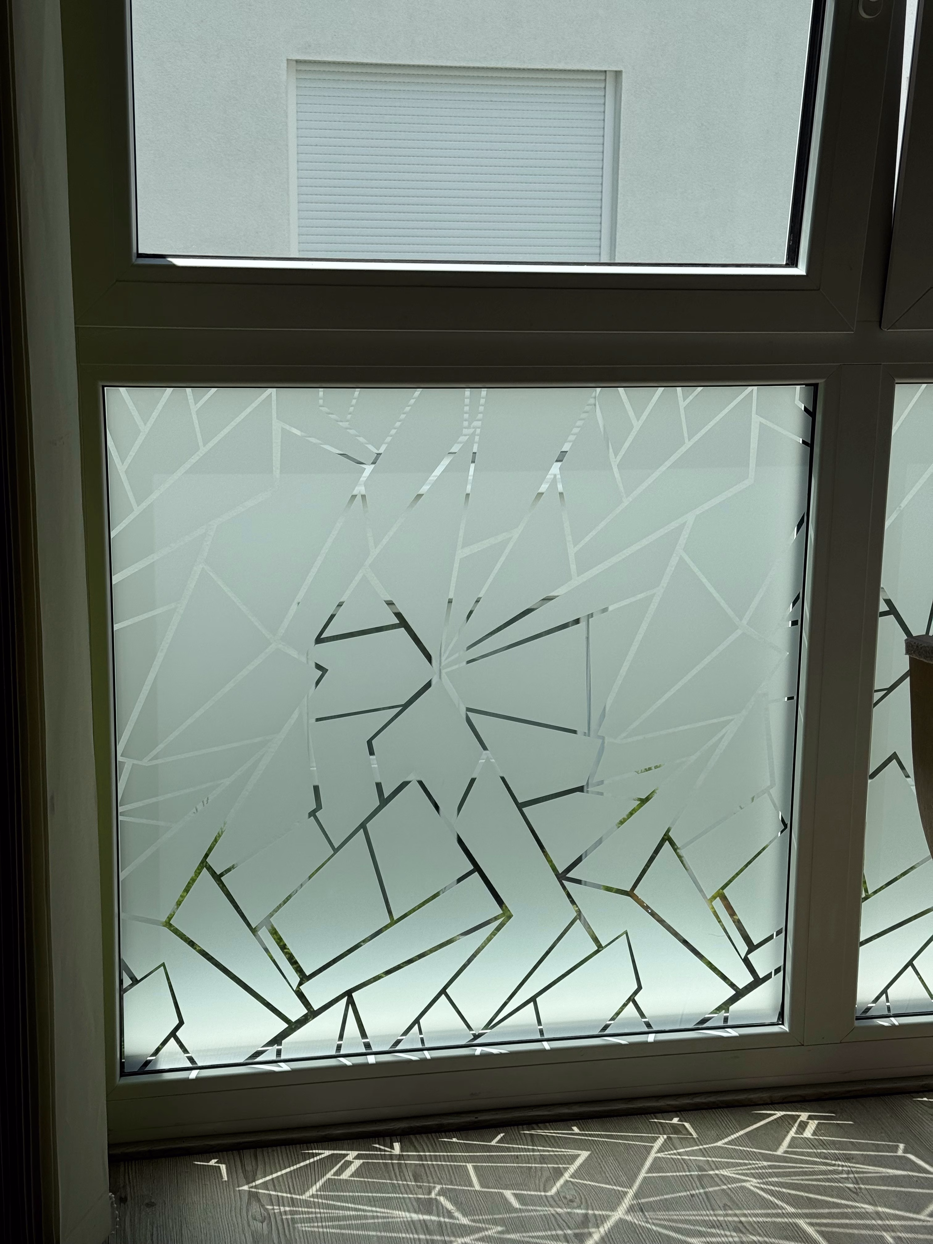Fensterfolie optisch wie zersplittertes Glas