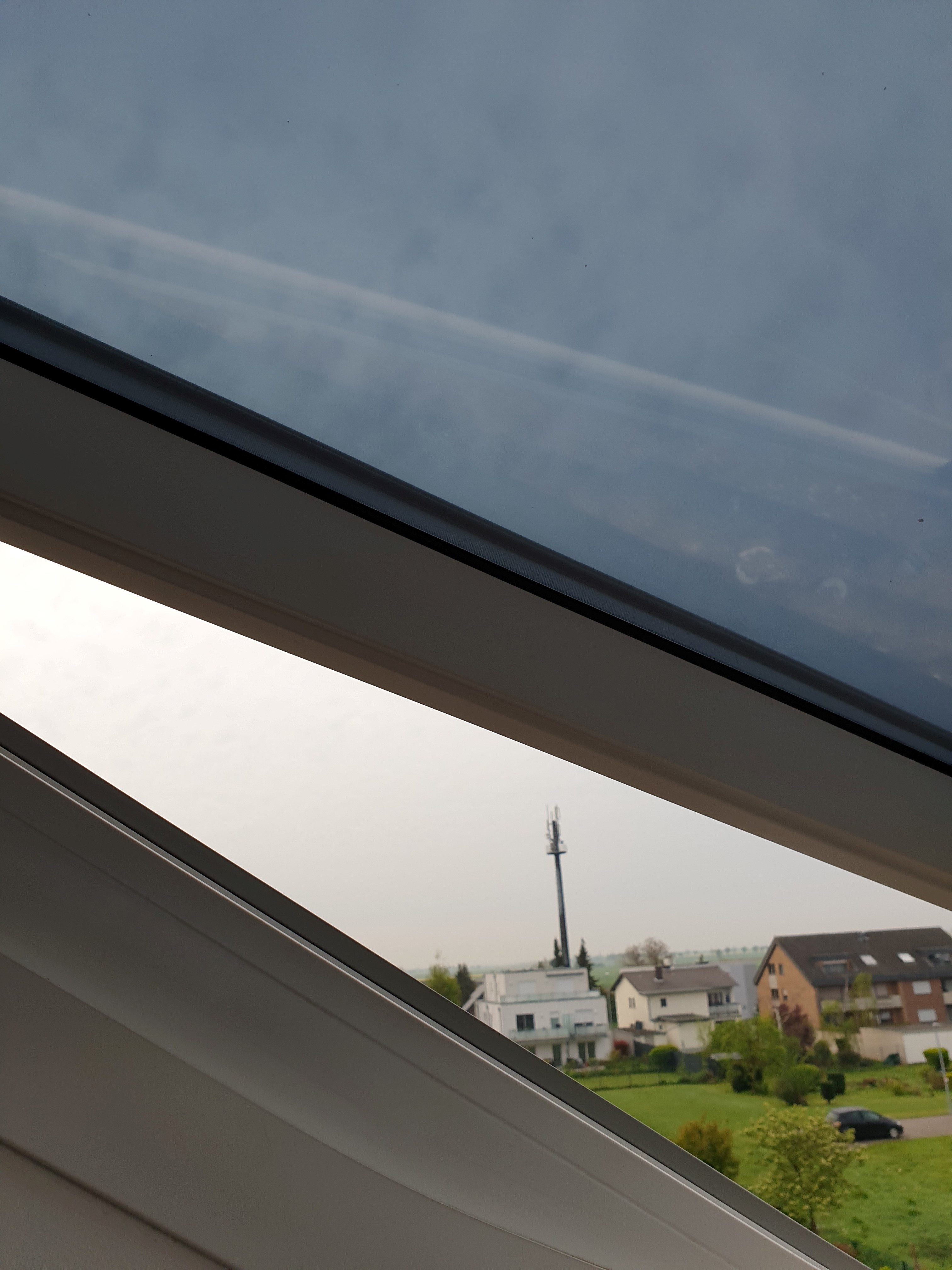 kleberlose Sonnenschutzfolie, silber dunkel verspiegelt