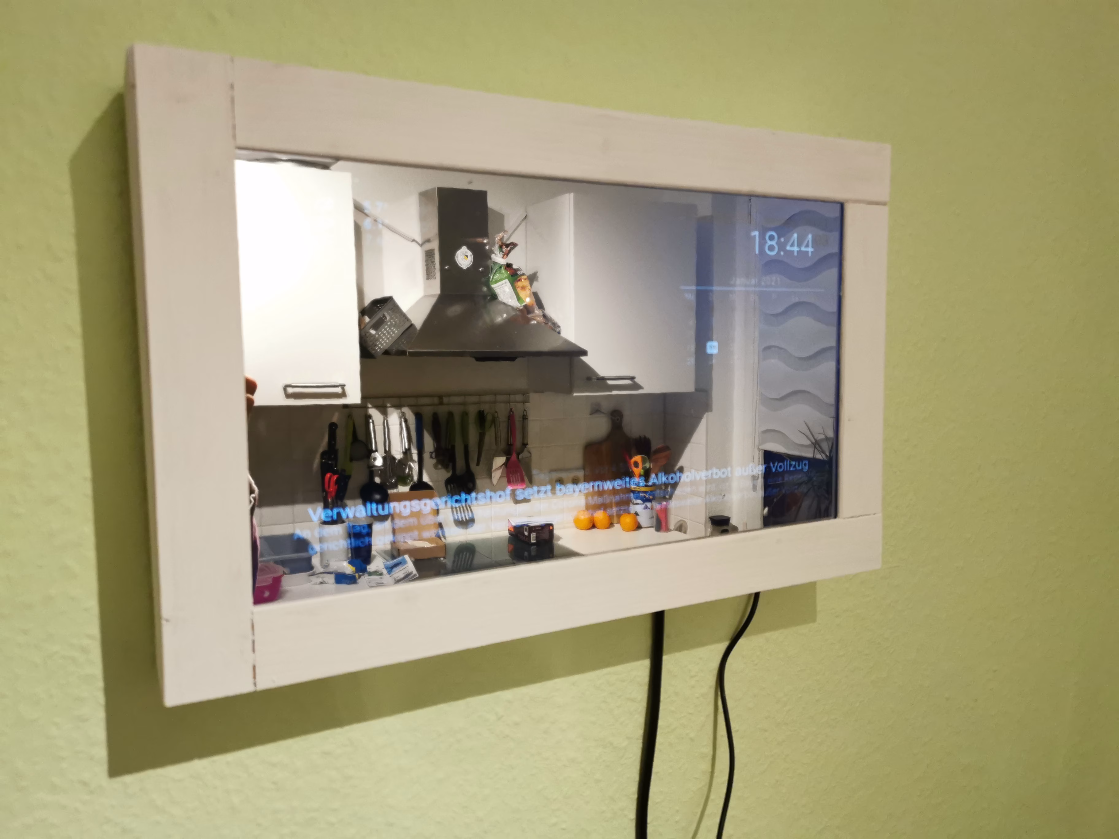 MagicMirror mit Spionspiegelfolie