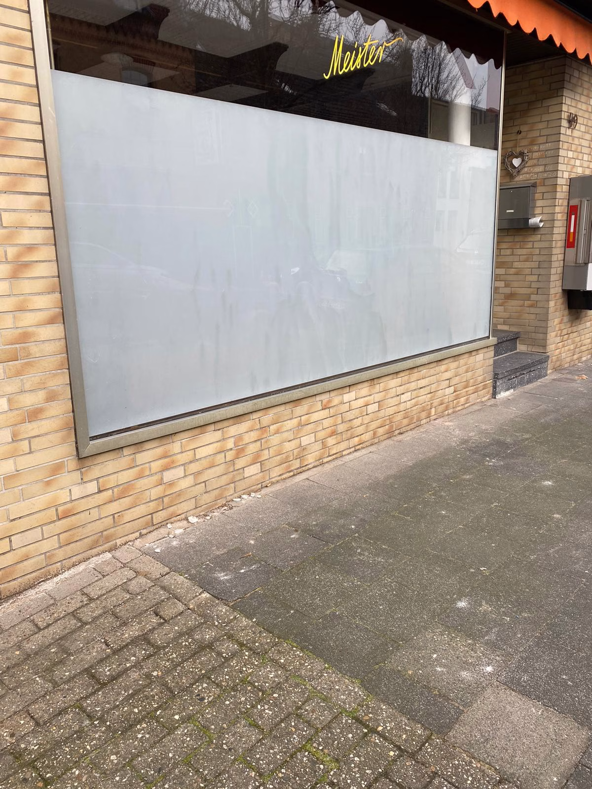 Schaufenster Sichtschutzfolie weiß matt