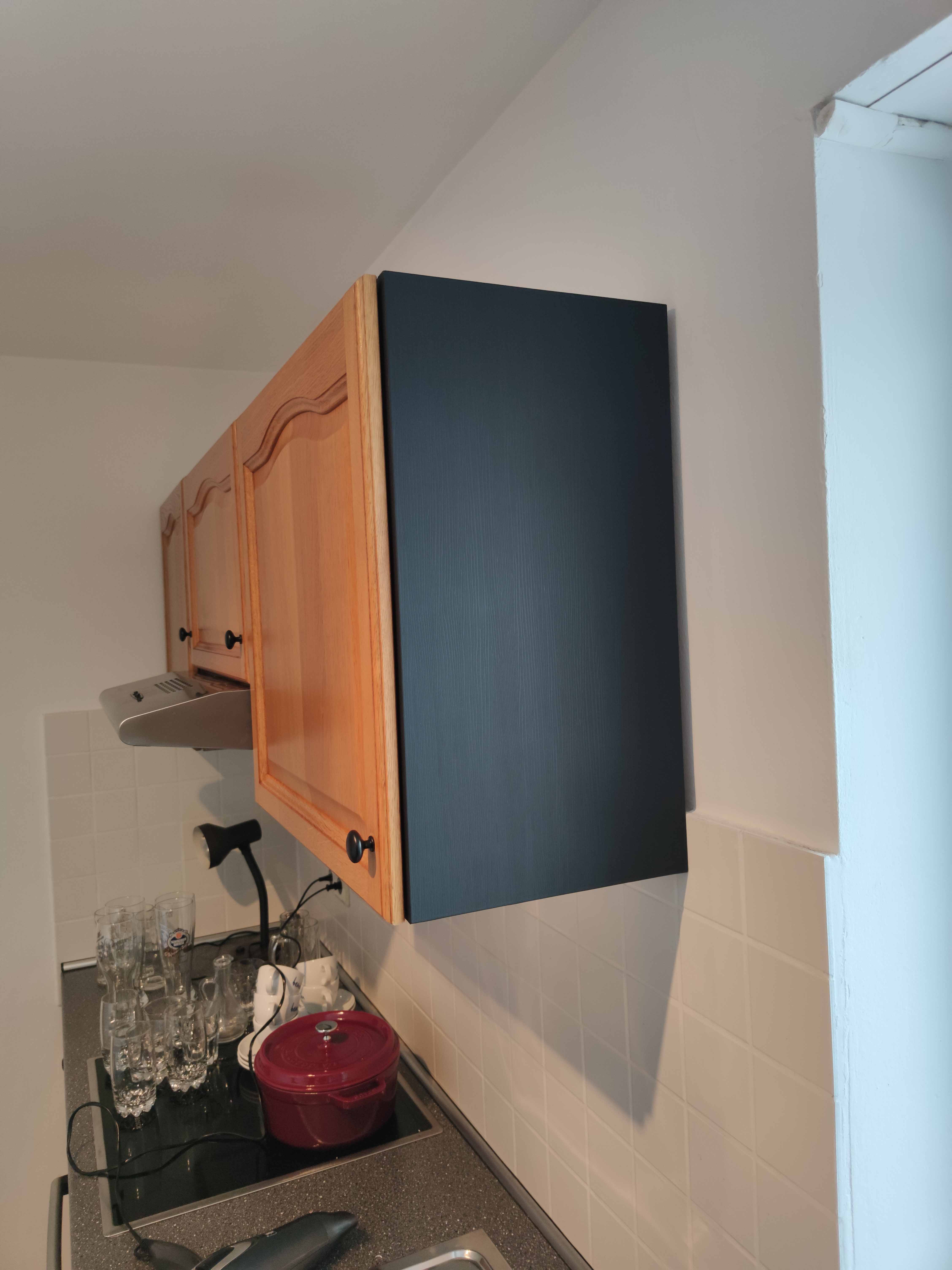 Möbelfolie schwarzes Holz