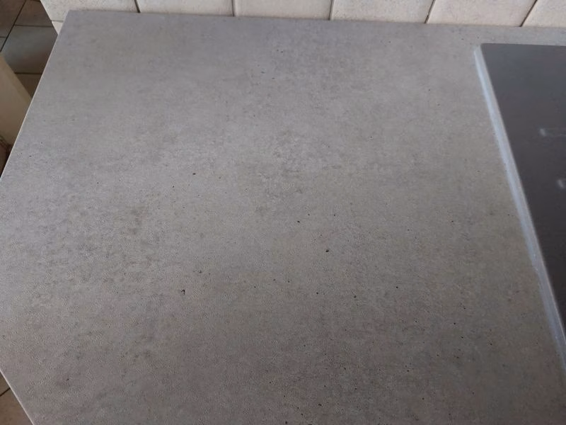 Klebefolie in Betonoptik hellgrau