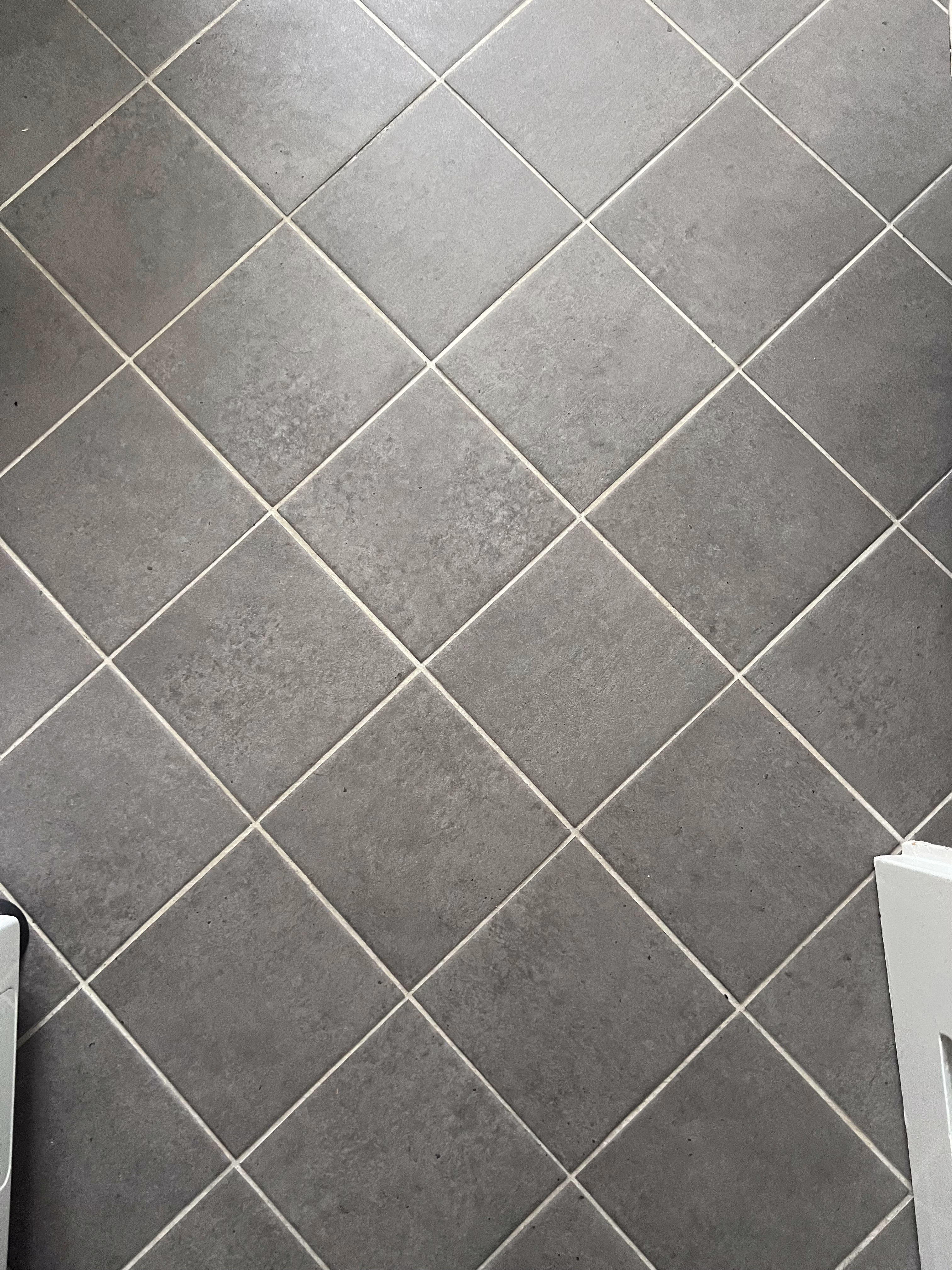 Betonoptik Fliesenfolie im Badezimmer