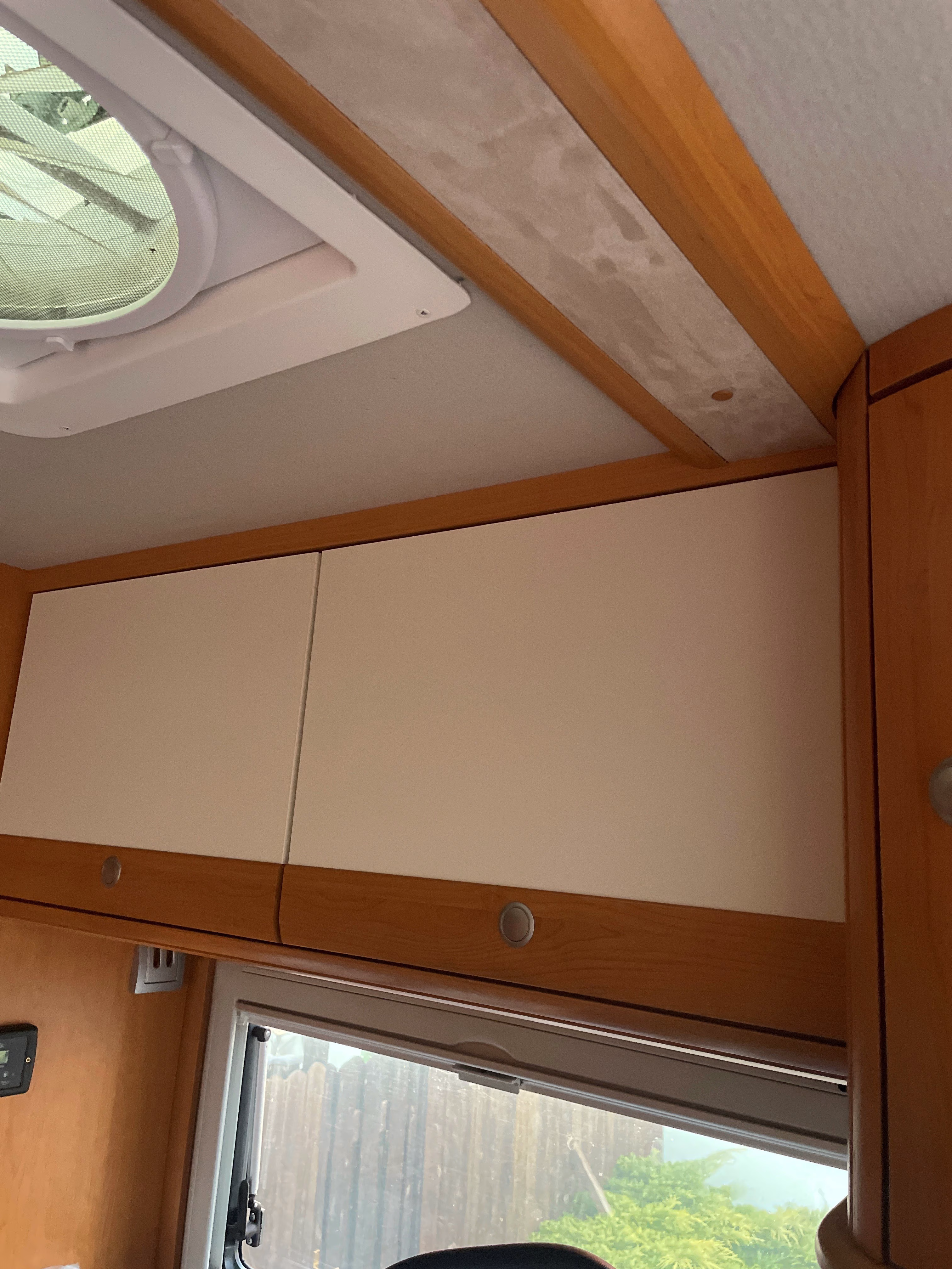 Samt eierschalenfarbig gekörnt, einfarbige Klebefolie