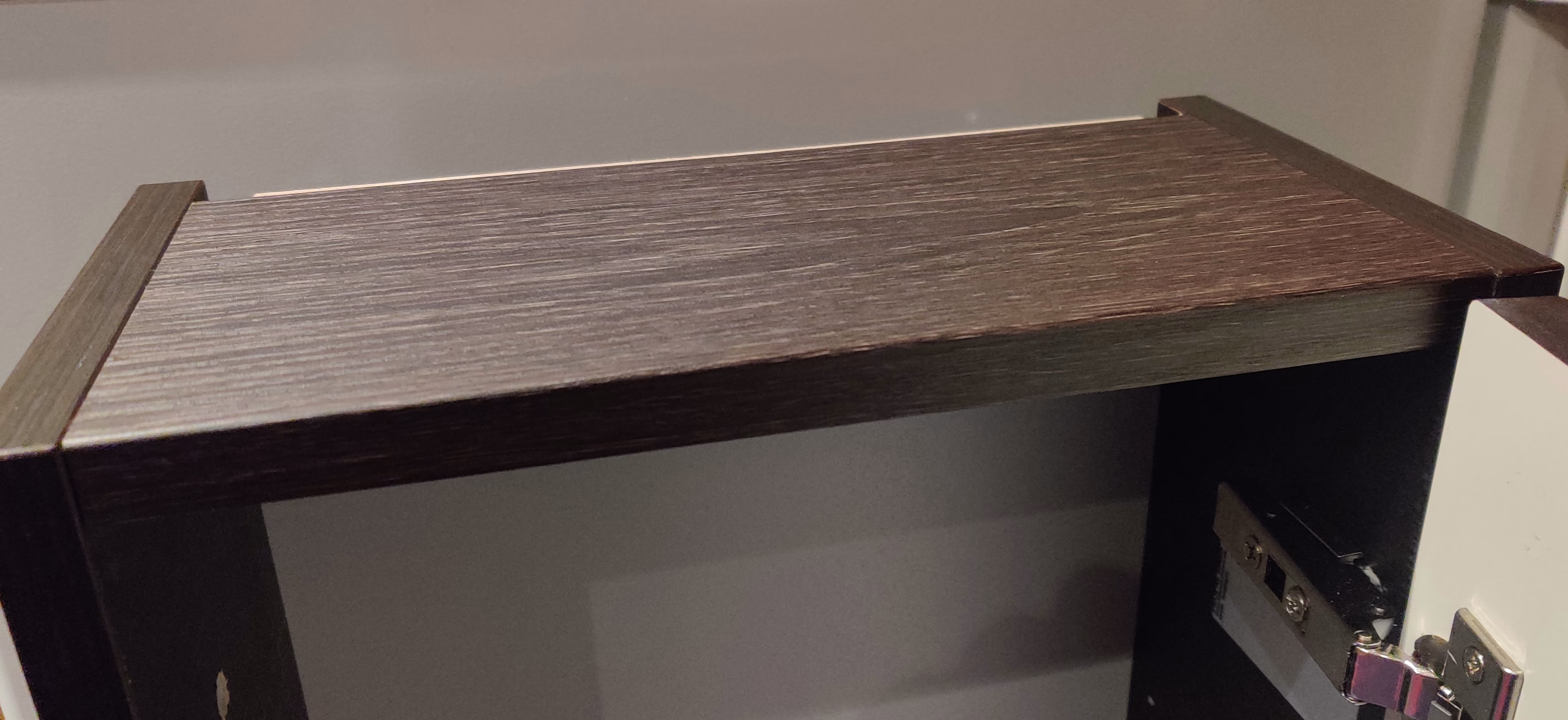 Eiche schwarz-braun, Klebefolie in Holzoptik