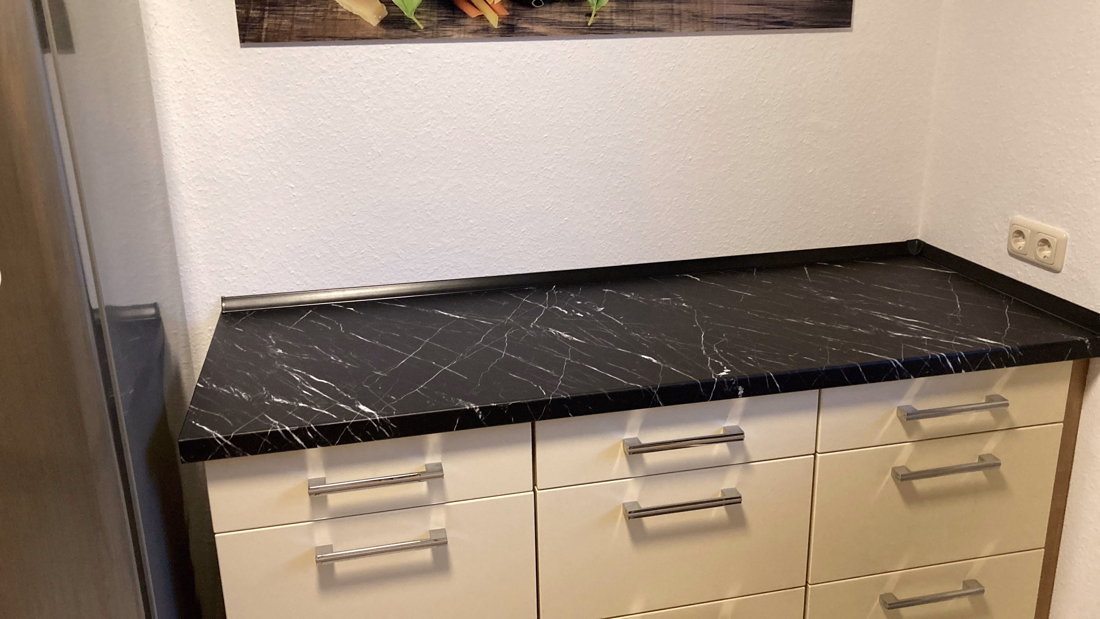 Schwarzer Marmor, Nero Marquina, Klebefolie in Steinoptik