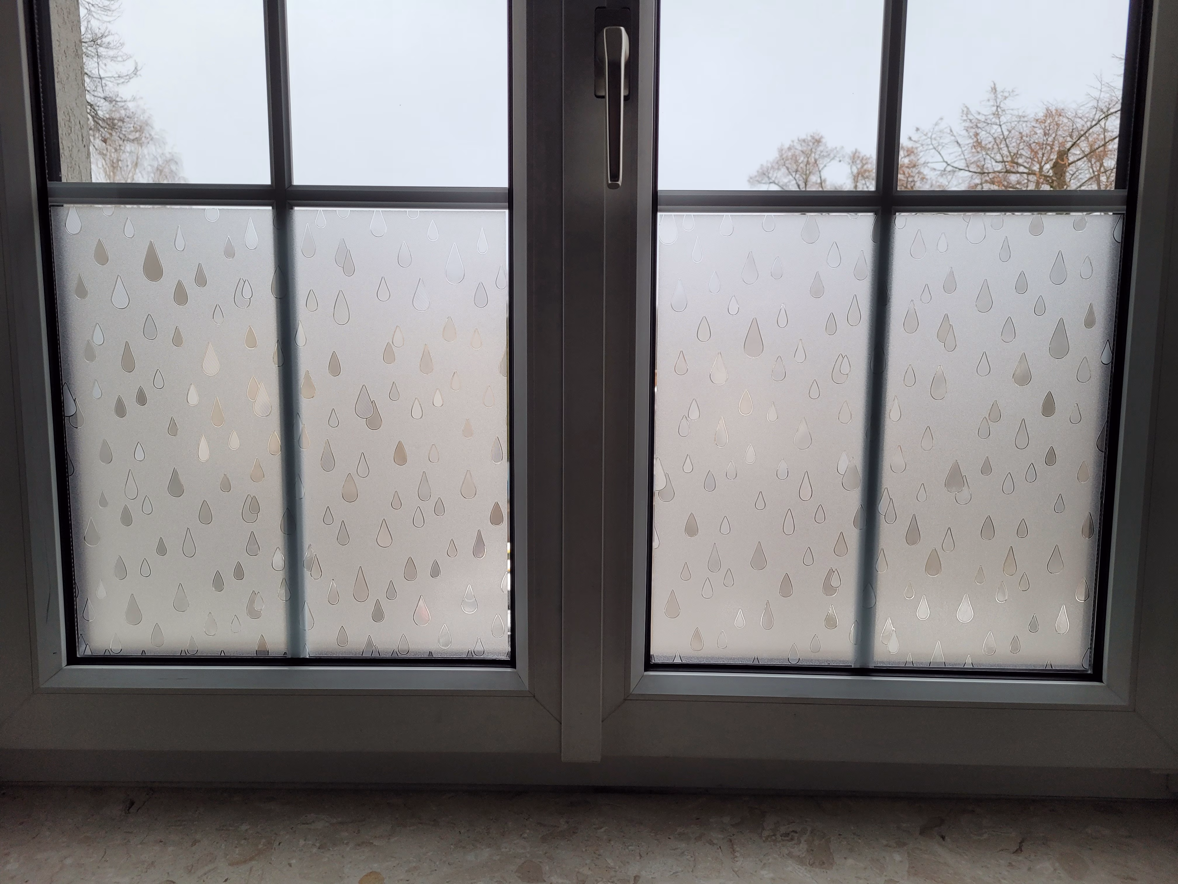 Adhäsionsfolie mit Tropfenmuster