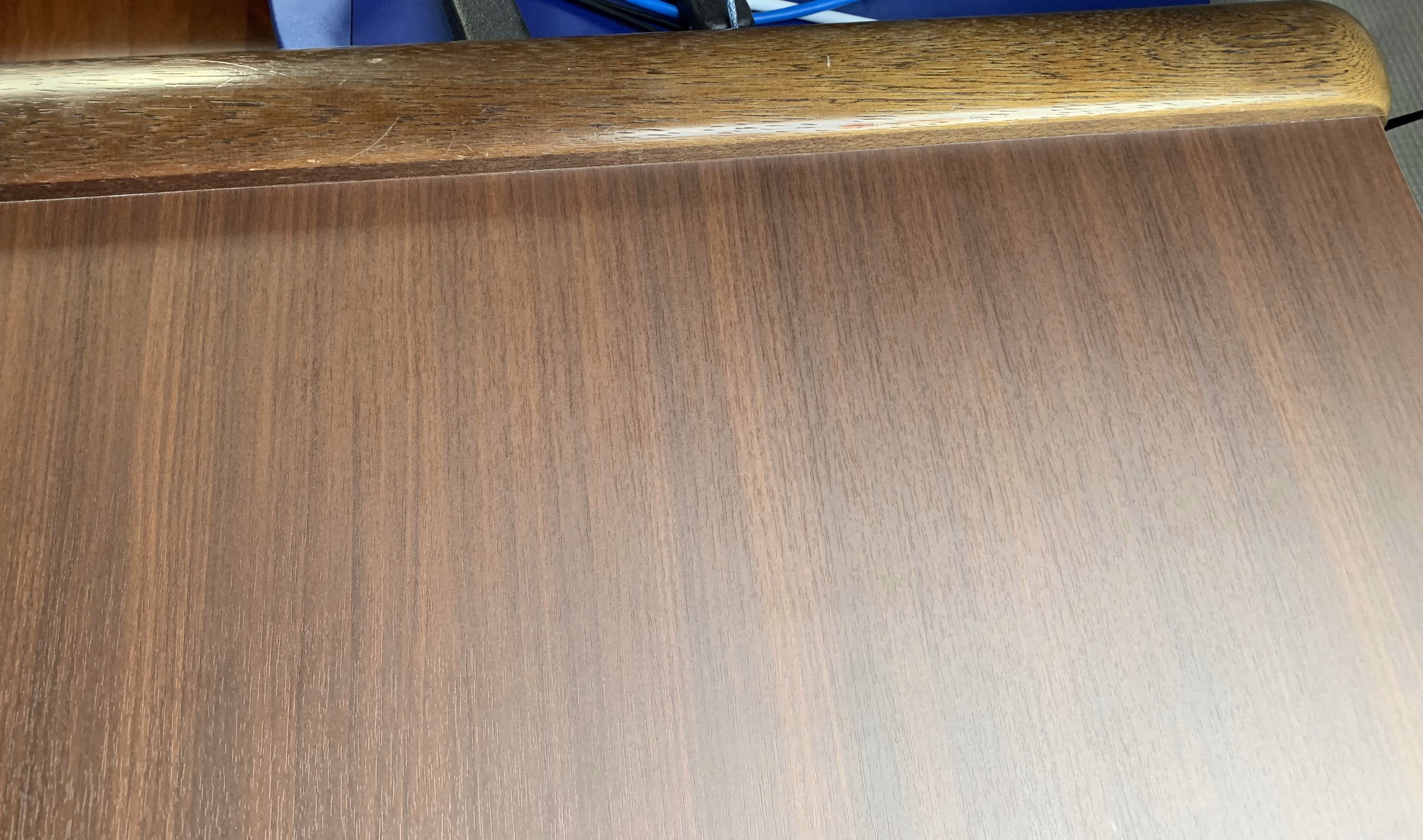 Detailansicht Möbelfolie dunkle Wenge