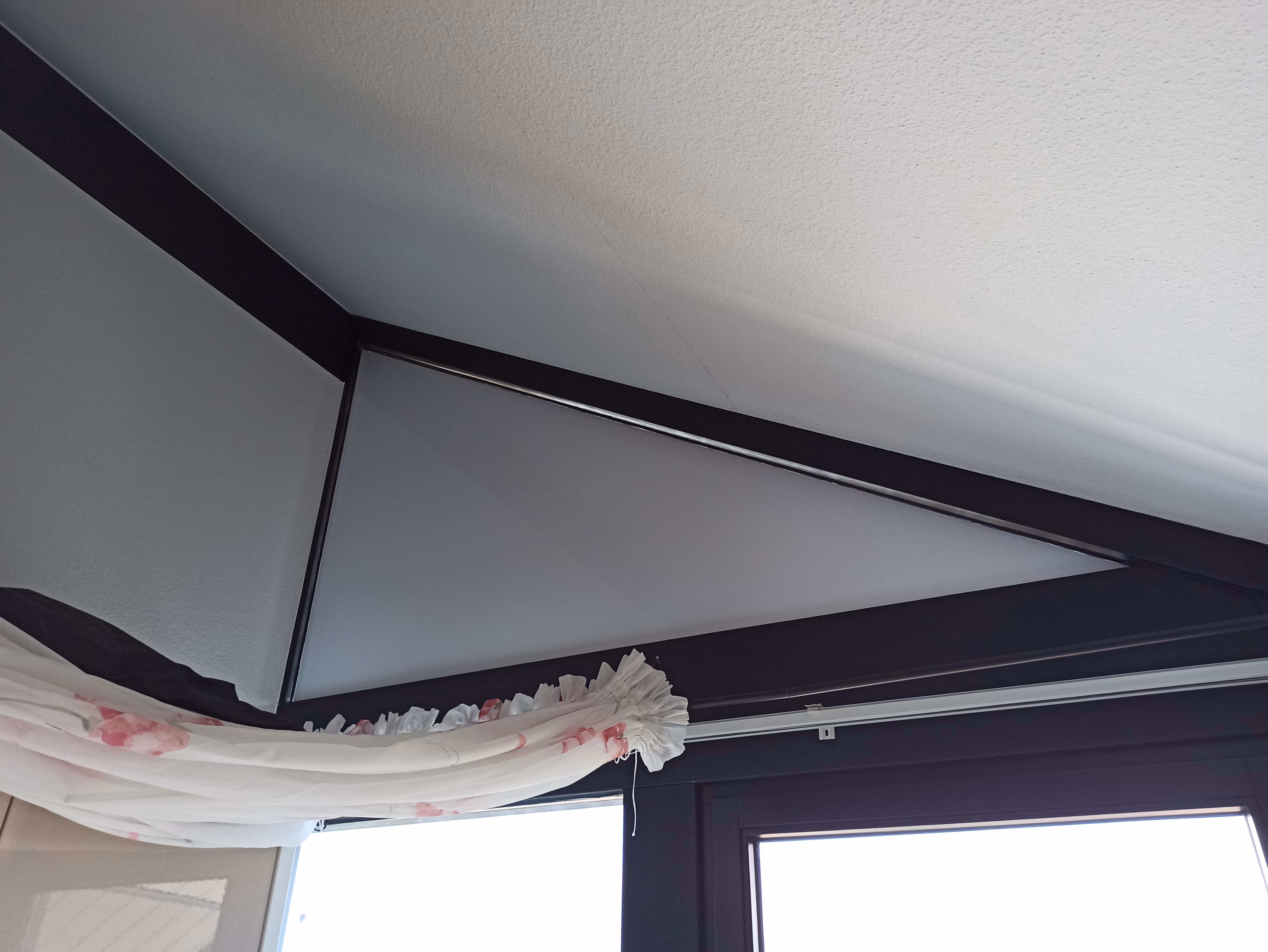 Verdunkelungsfolie für die Außenmontage von innen gesehen