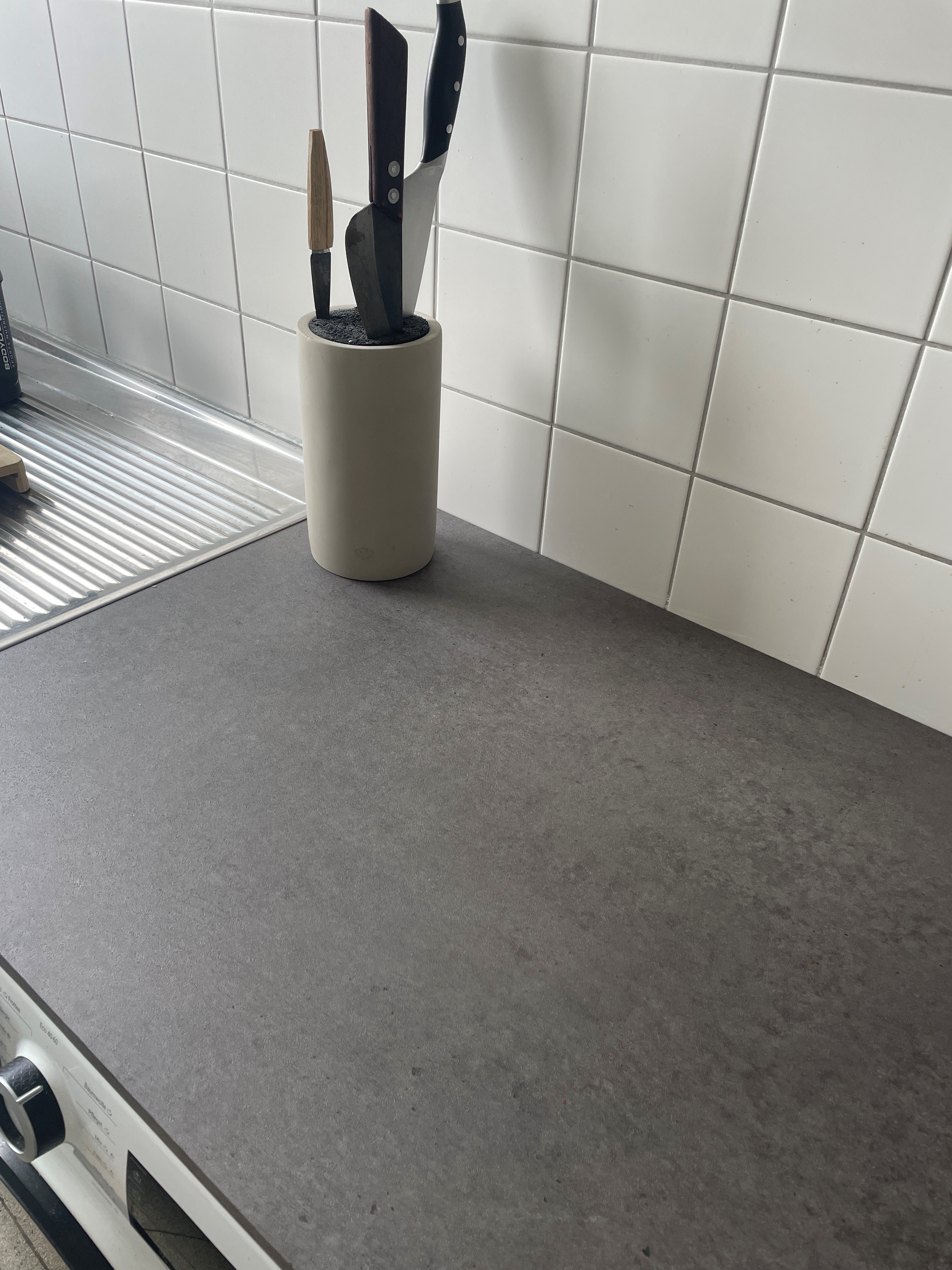 Beton, dunkelgrau, Klebefolie in Steinoptik