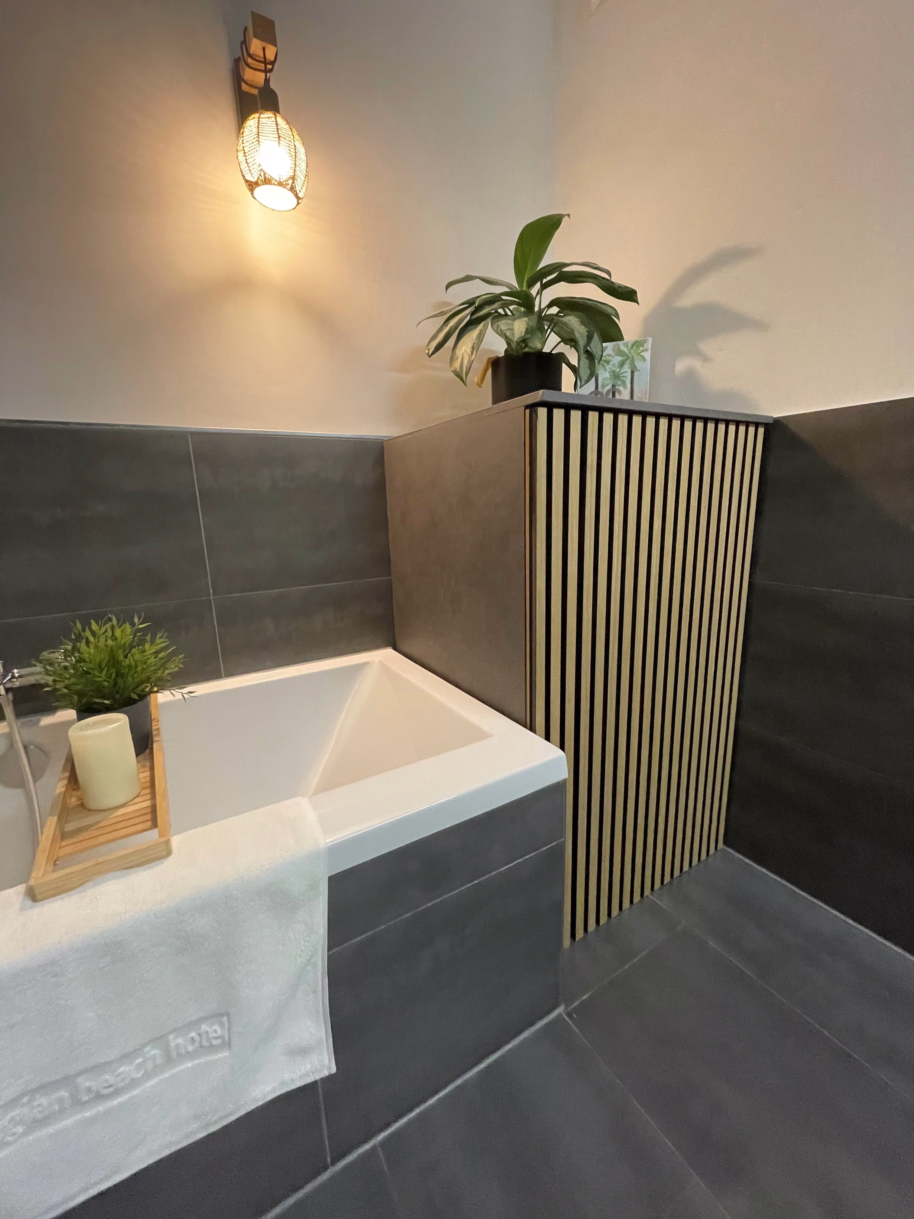 Beton, dunkelgrau, Klebefolie in Steinoptik