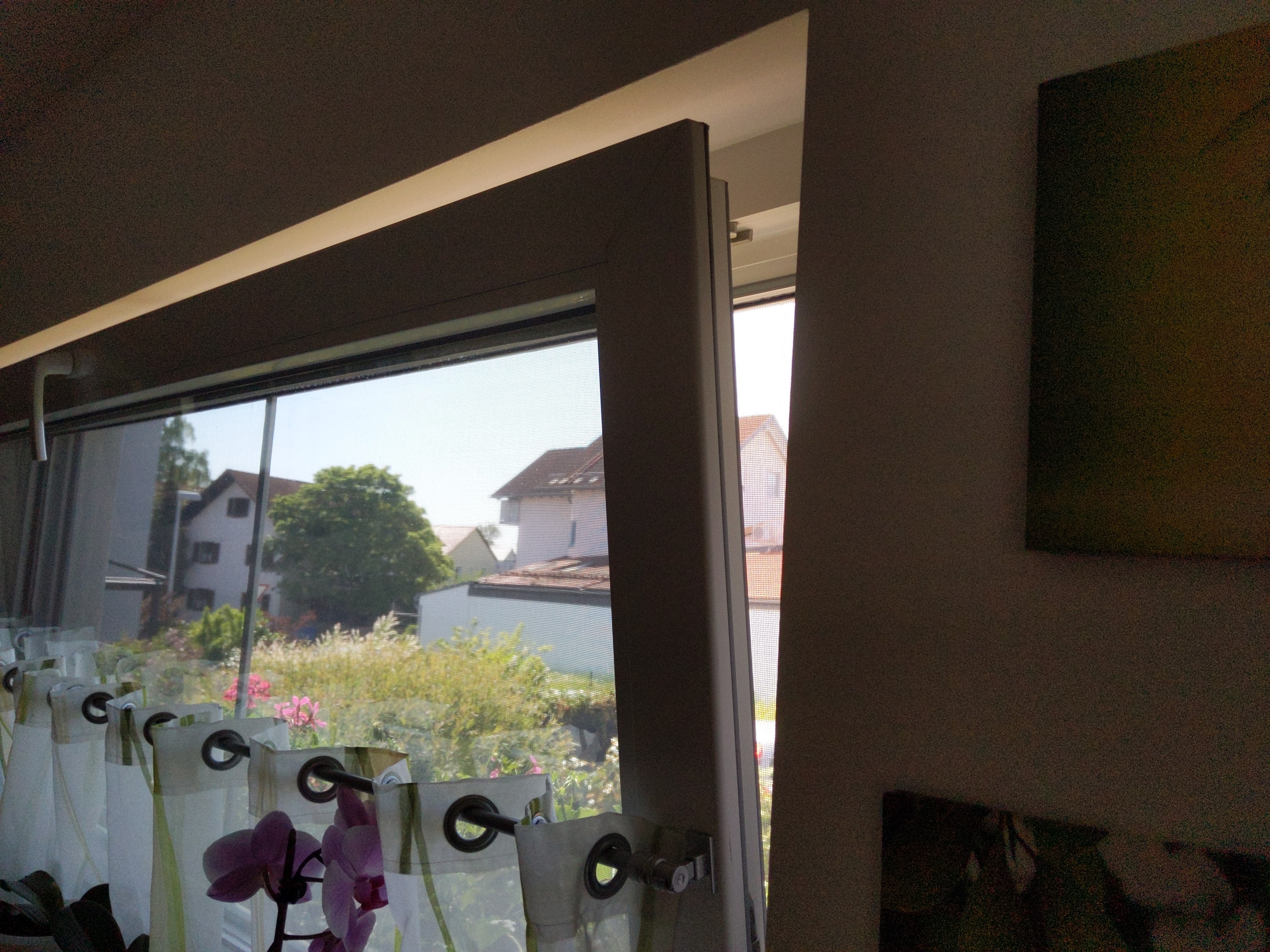 Sonnenschutzfolie mittel verspiegelt mit wenig Lichtverlust Sonnenschutzfolie mittel verspiegelt mit wenig Lichtverlust