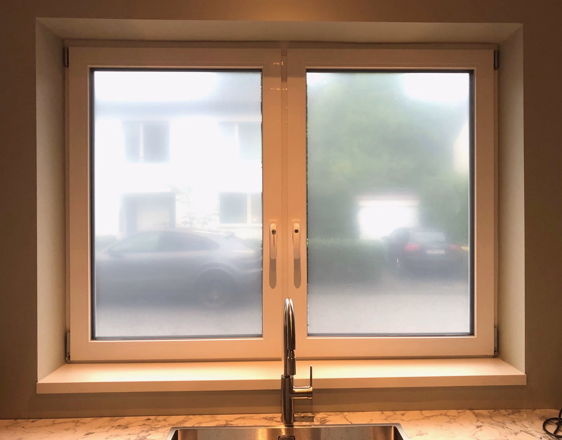 Sichtschutzfolie, leicht transparent matt