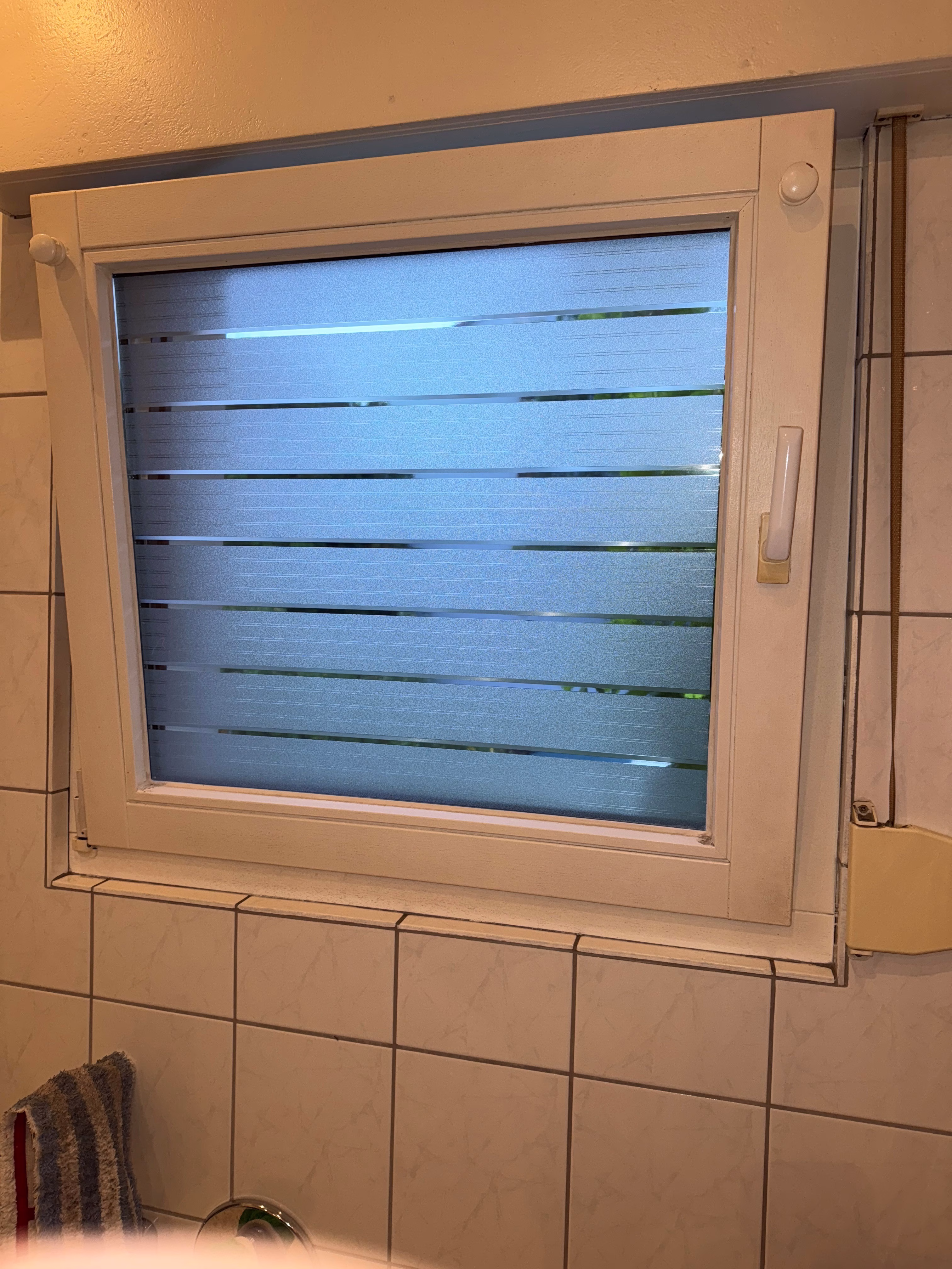 Adhäsionsfolie, Streifendesign 65 mm (geprägt)