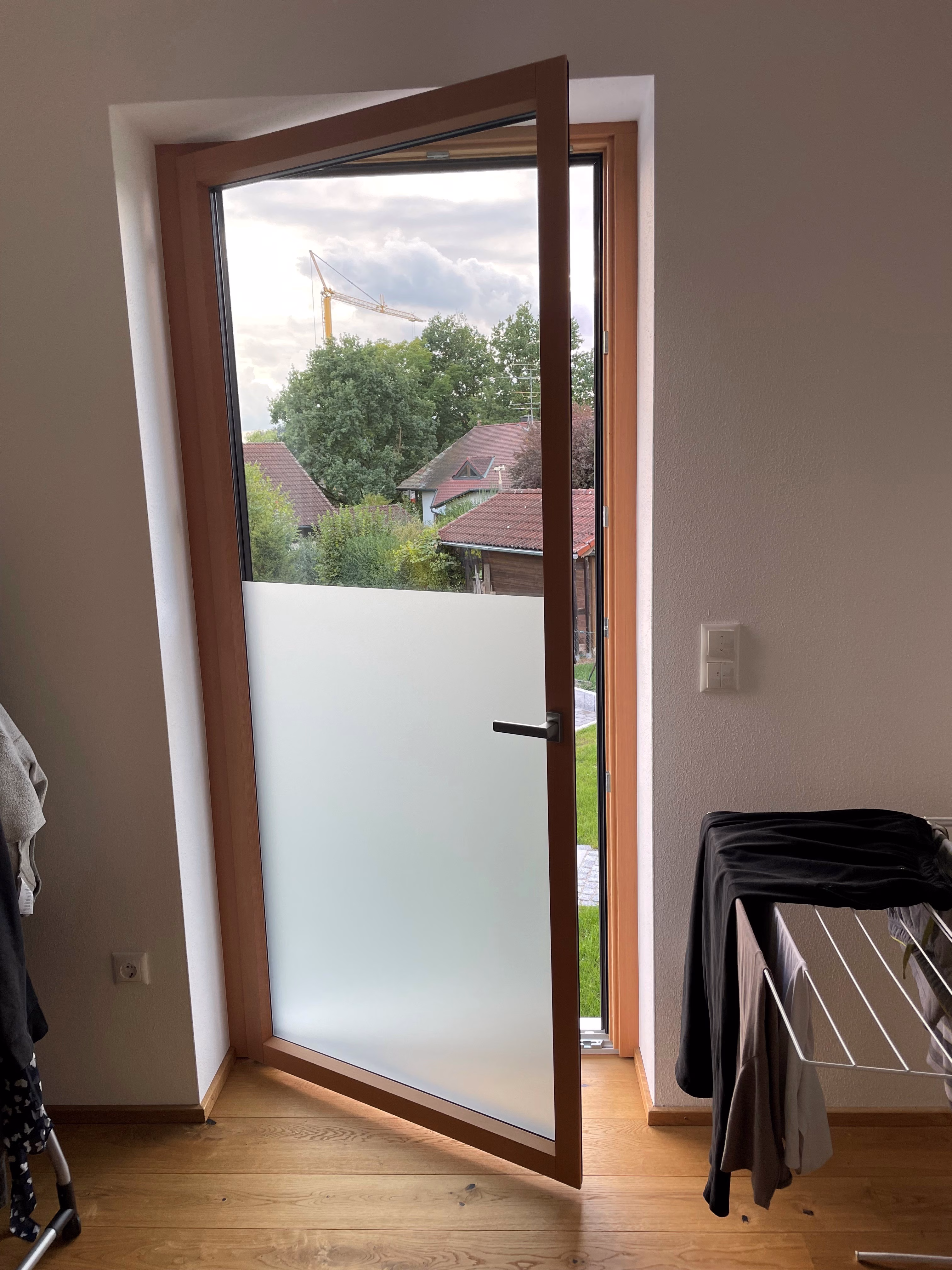 Fensterfolie wie satiniertes Glas