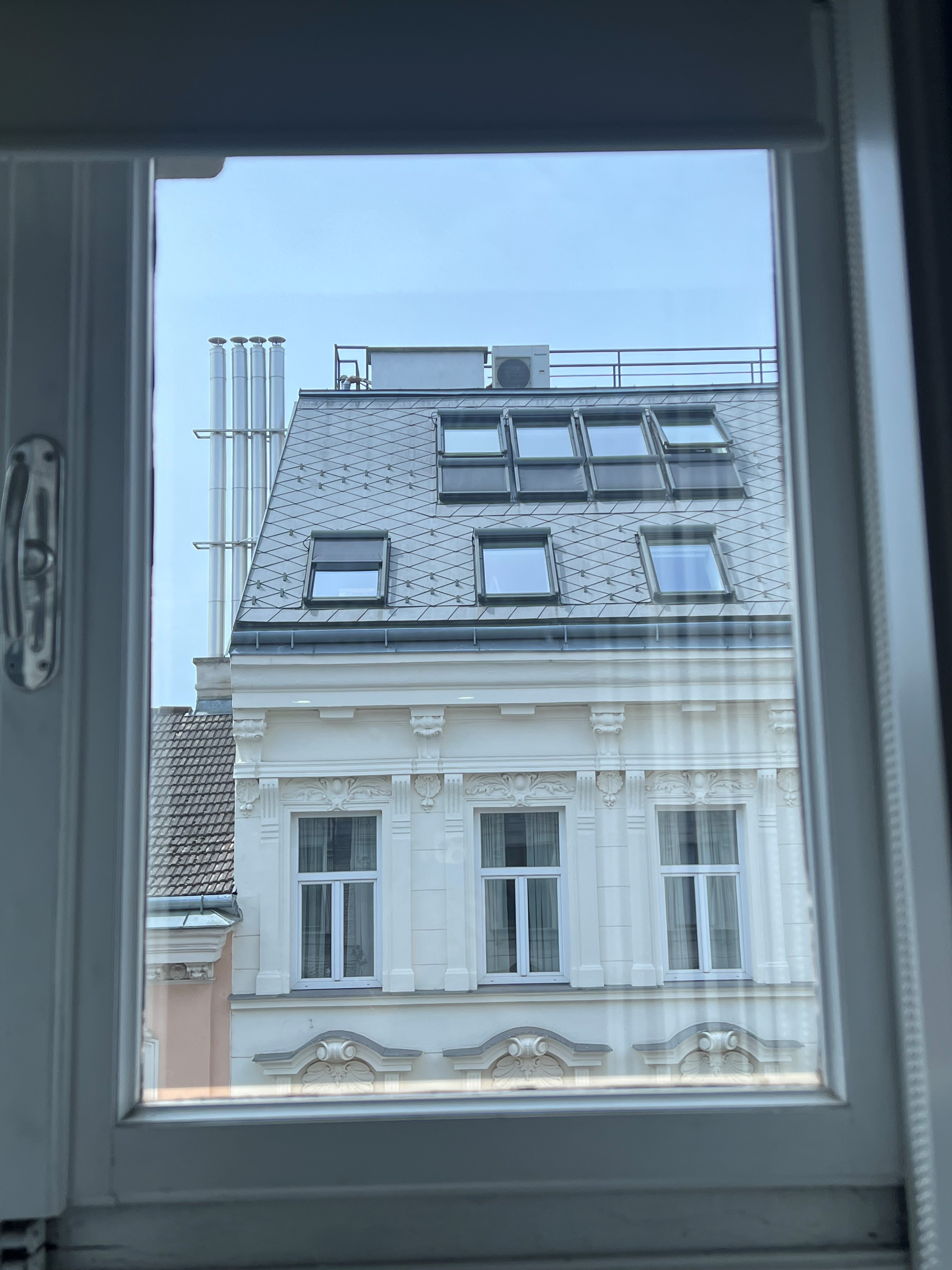 1747993263 1747993263