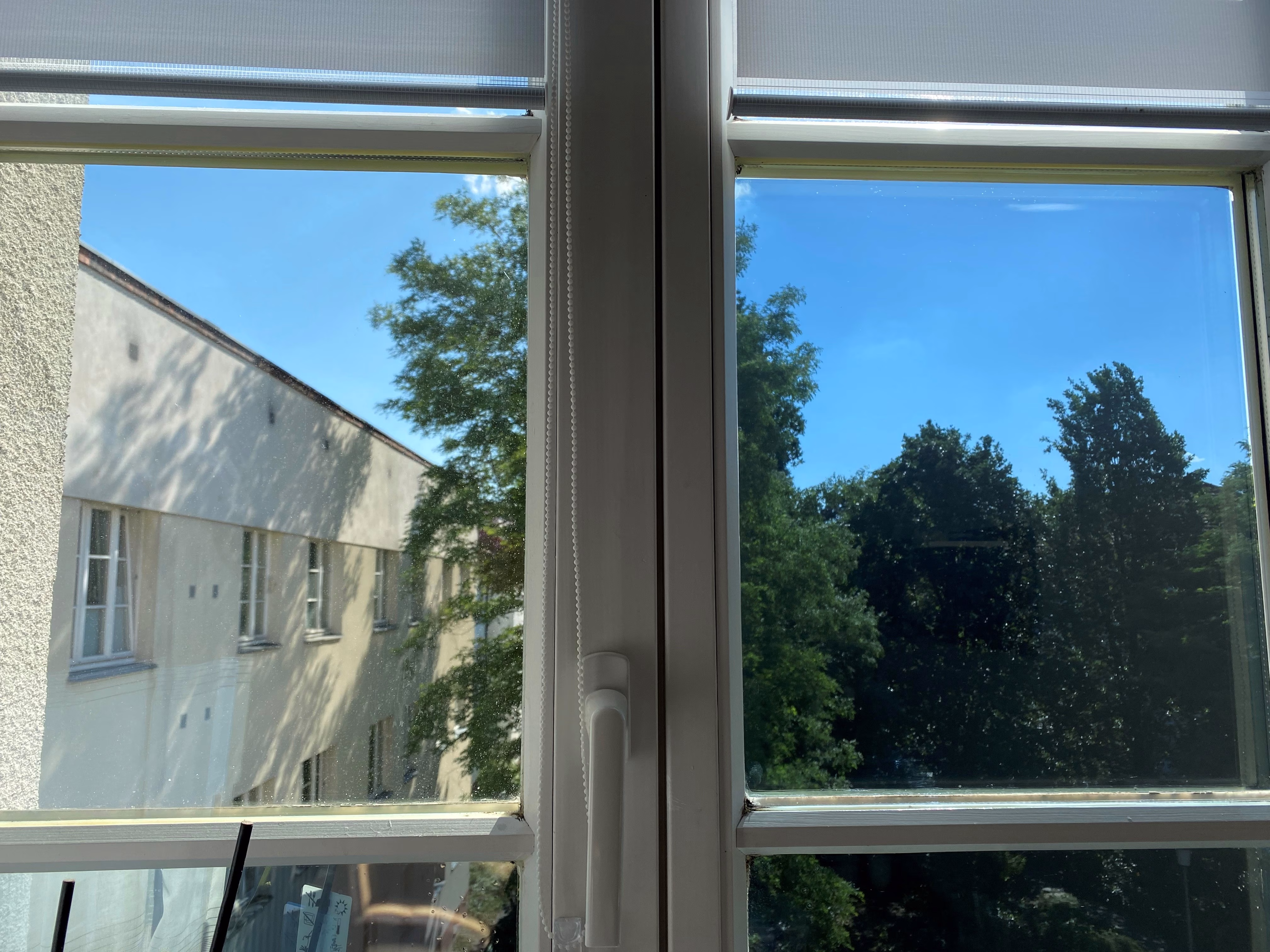 Sonnenschutzfolie, silber dunkel verspiegelt