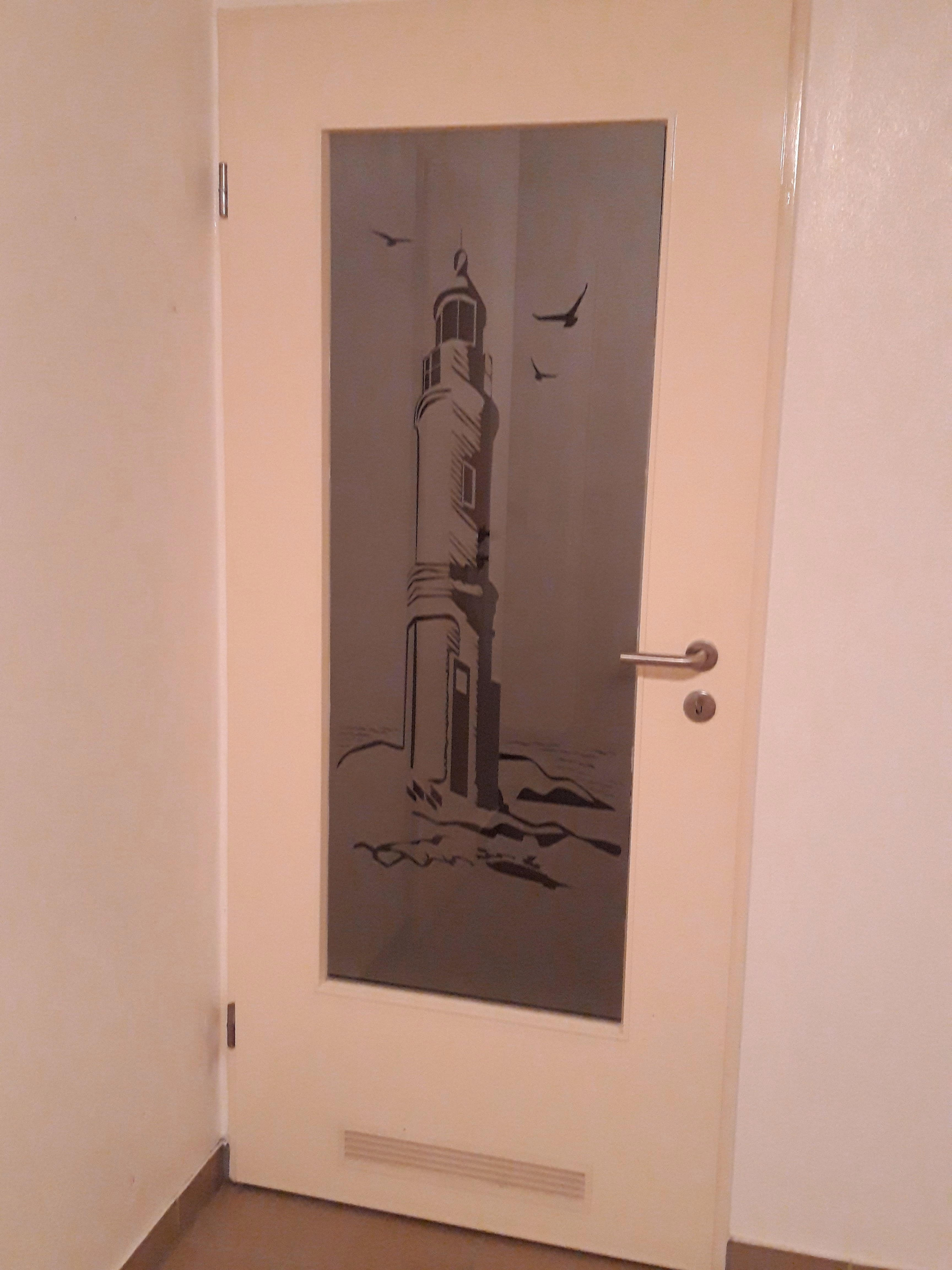 Glasdekor für Türen, Leuchtfeuer am Meer