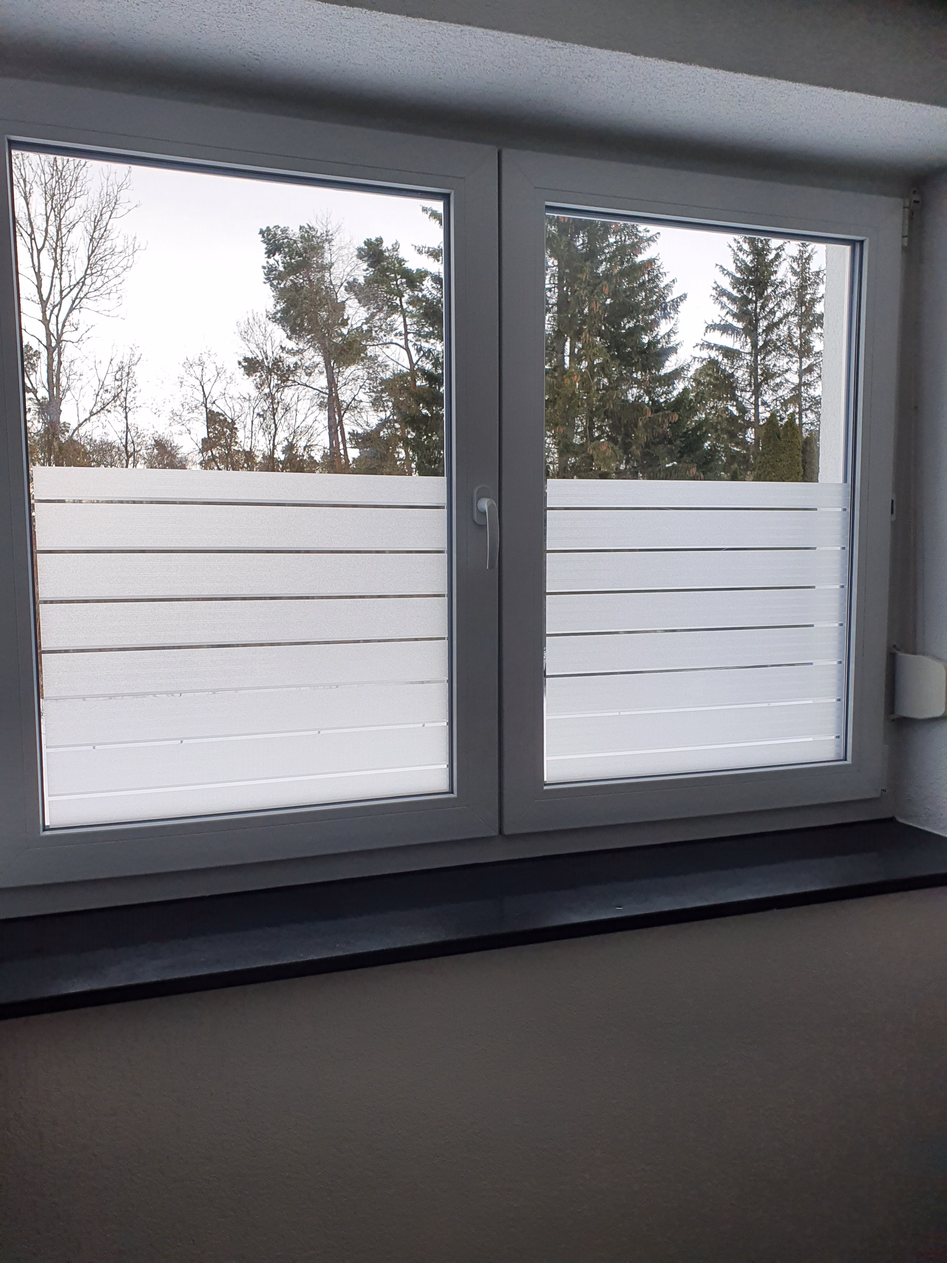 horizontale Streifenfolie weiß matt