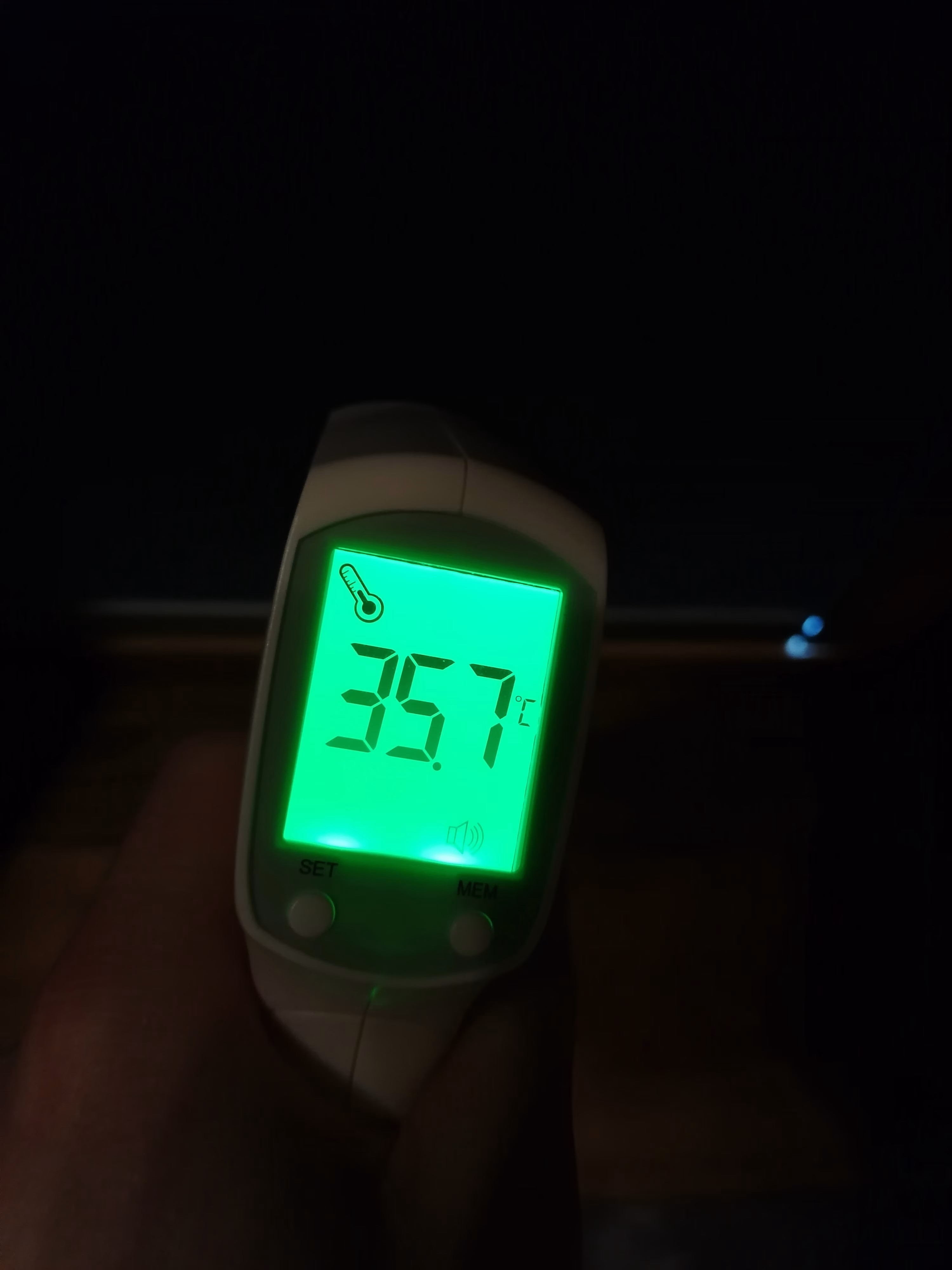 1688902937 1688902937