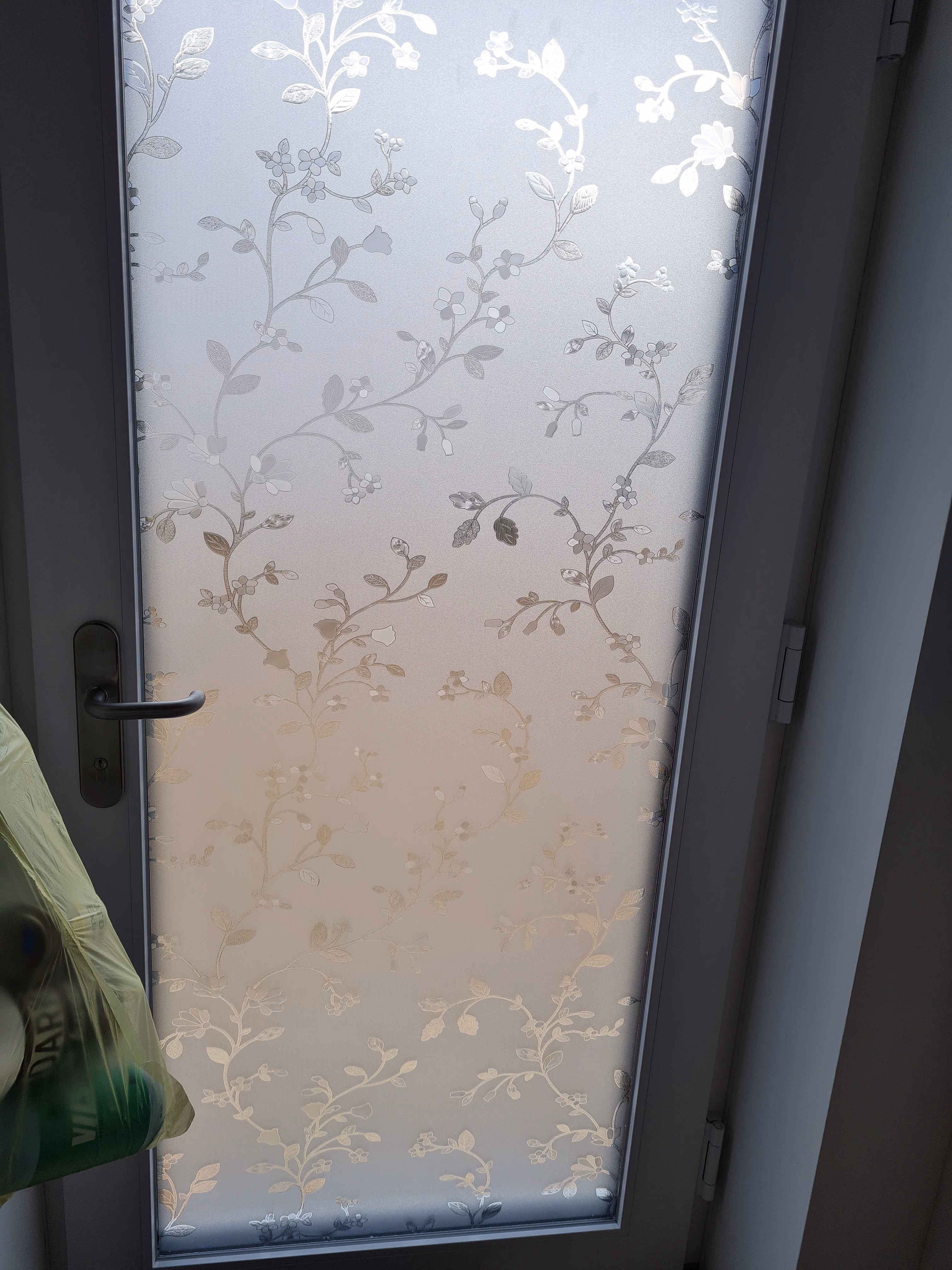 kleberlose Sichtschutzfolie mit Blumen