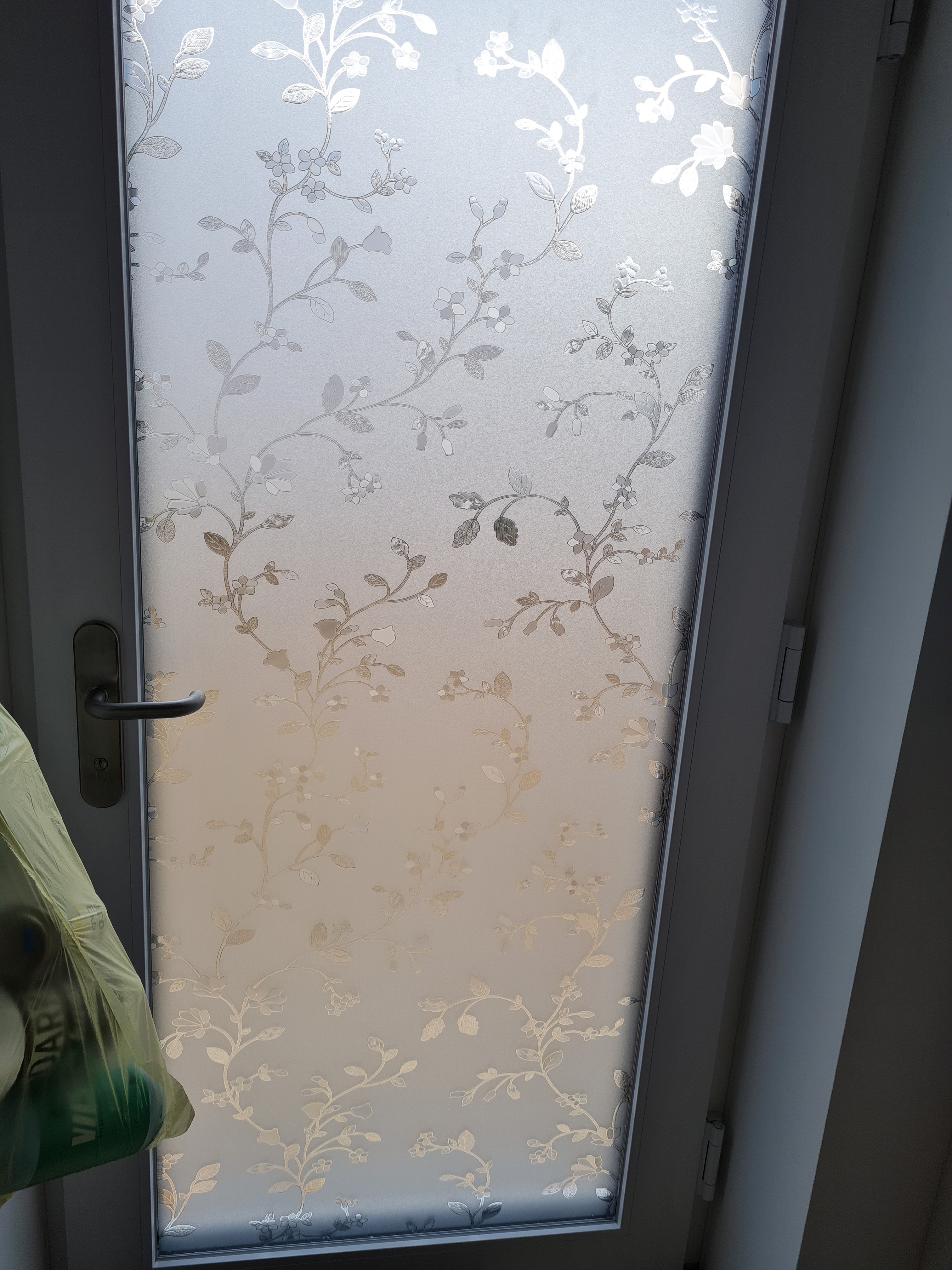 kleberlose Sichtschutzfolie mit Blumen
