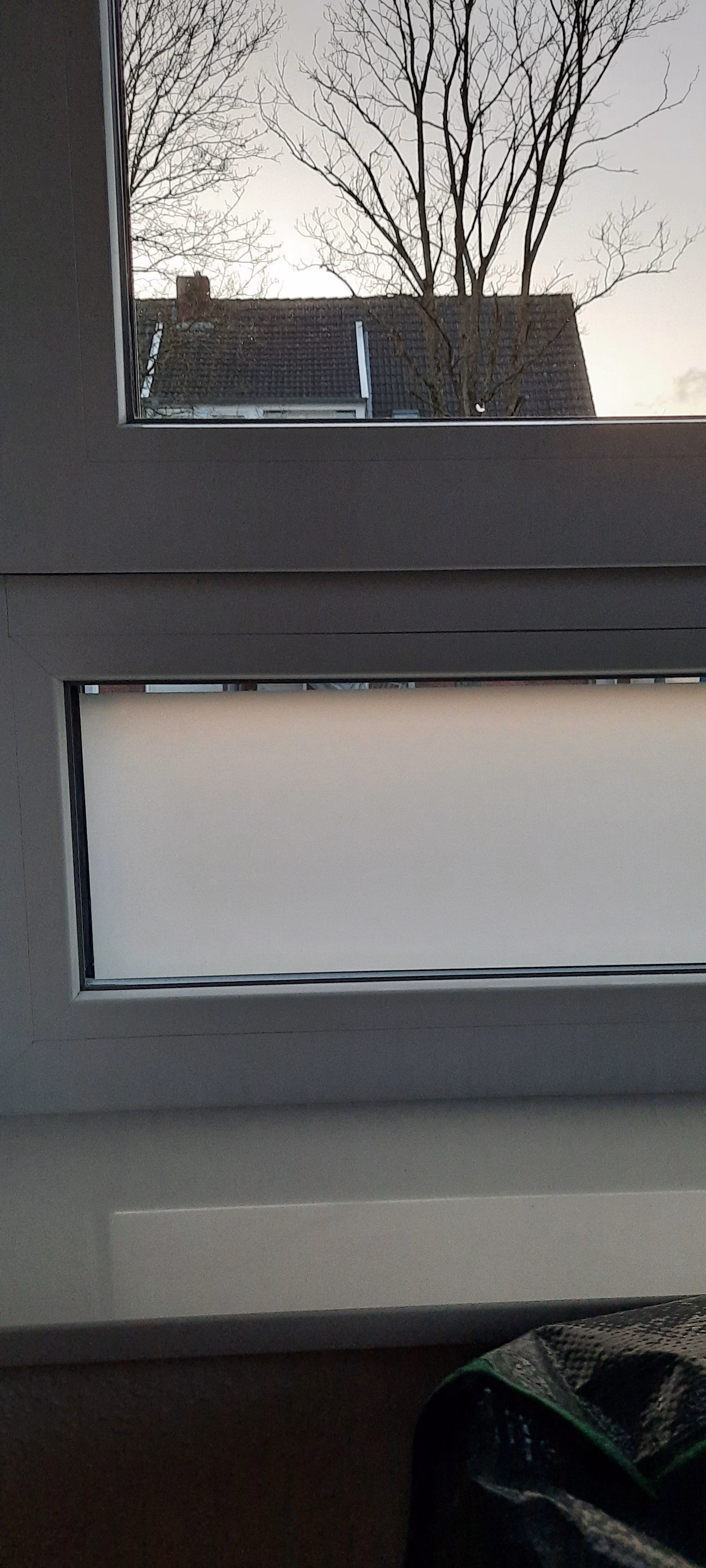 Blickdichte Fensterfolie kleberlos