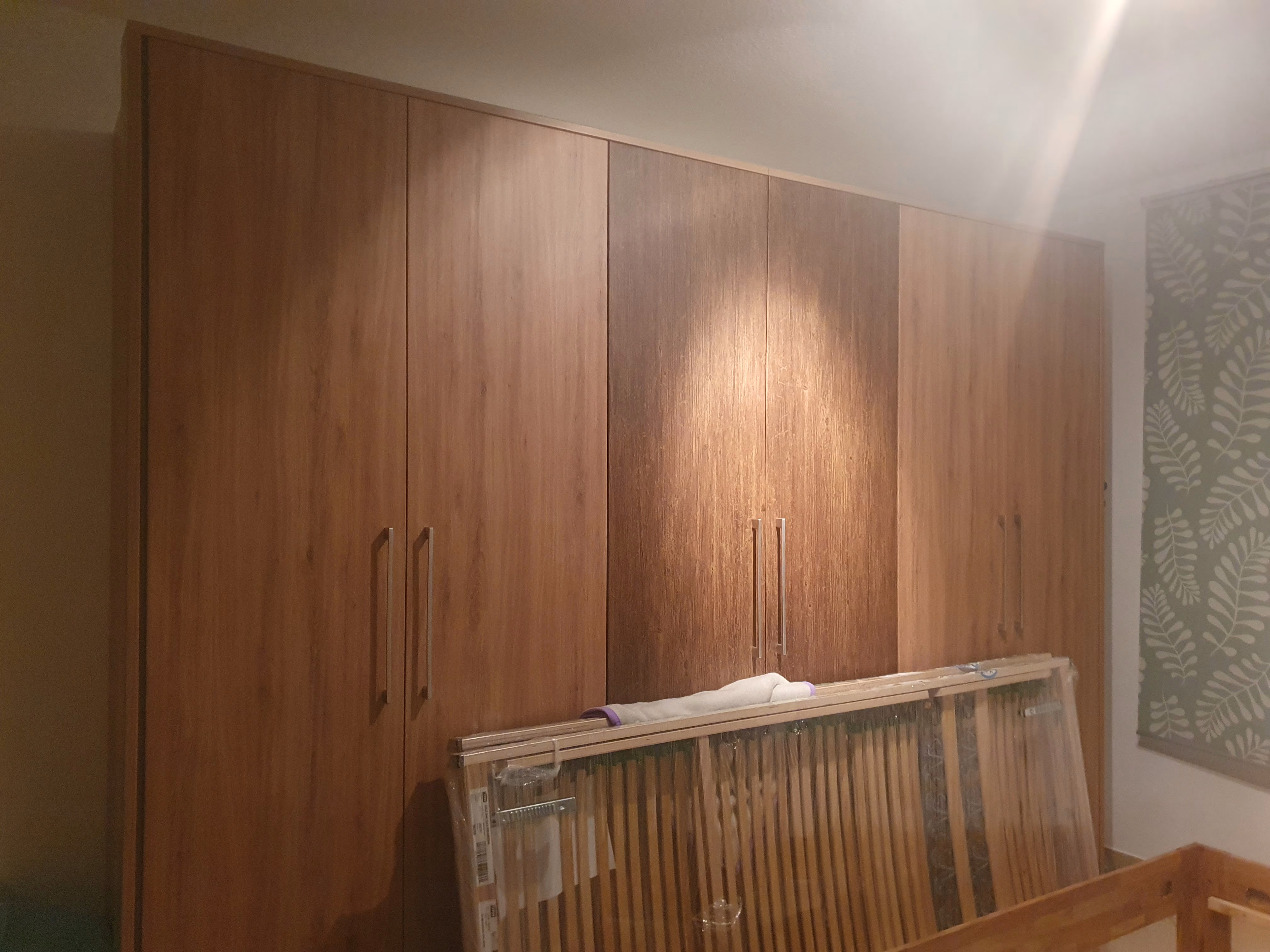 Weidenholz, Klebefolie in Holzoptik