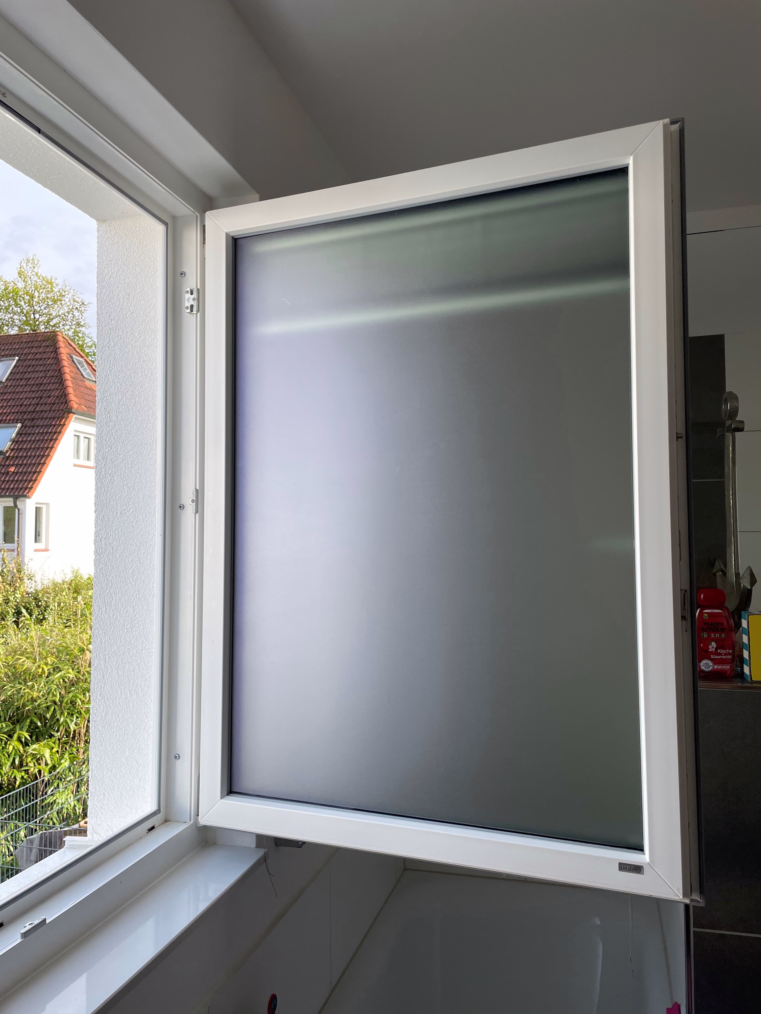 Sichtschutz-Fensterfolie im frosted Design