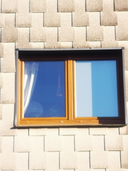 Sonnenschutzfolie kleberlos in Mesh-Optik