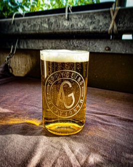fertig gesandstrahltes Glas