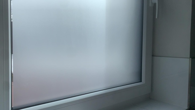 Fensterfolie weiß matt kleberlos