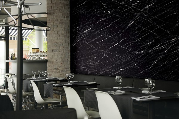 schwarzer Marmor, Nero Marquina