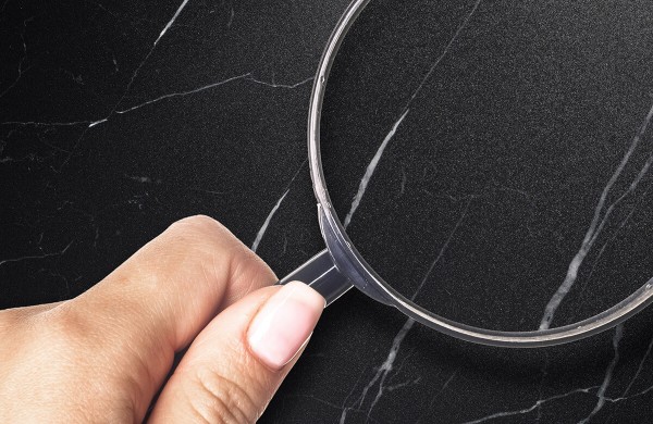 schwarzer Marmor, Nero Marquina