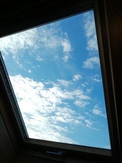 Einbruchschutzfolie auf einem Dachfenster