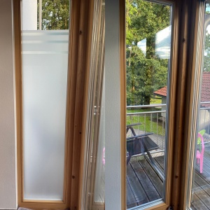 Sichtschutzfolie mit Streifendesign