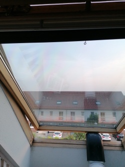 Sonnenschutzfolie silber dunkel Dachfenster