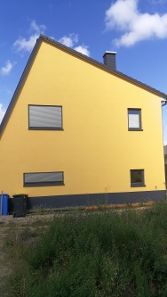 Selbstklebende Sonnenschutzfolie in der Außenansicht