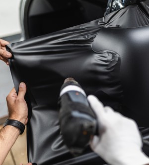 Car-Wrapping Autofolie schwarz matt günstig nach Maß bestellen