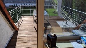 Vergleich einer Sonnenschutzfolie silber mittel verspiegelt von Innen