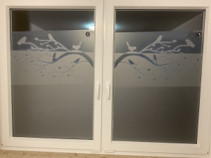 Glasdekor für Fenster, Baum und Vögel