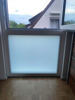 Milchglasfolie für Fenster ▷ Gratis Zuschnitt nach Maß